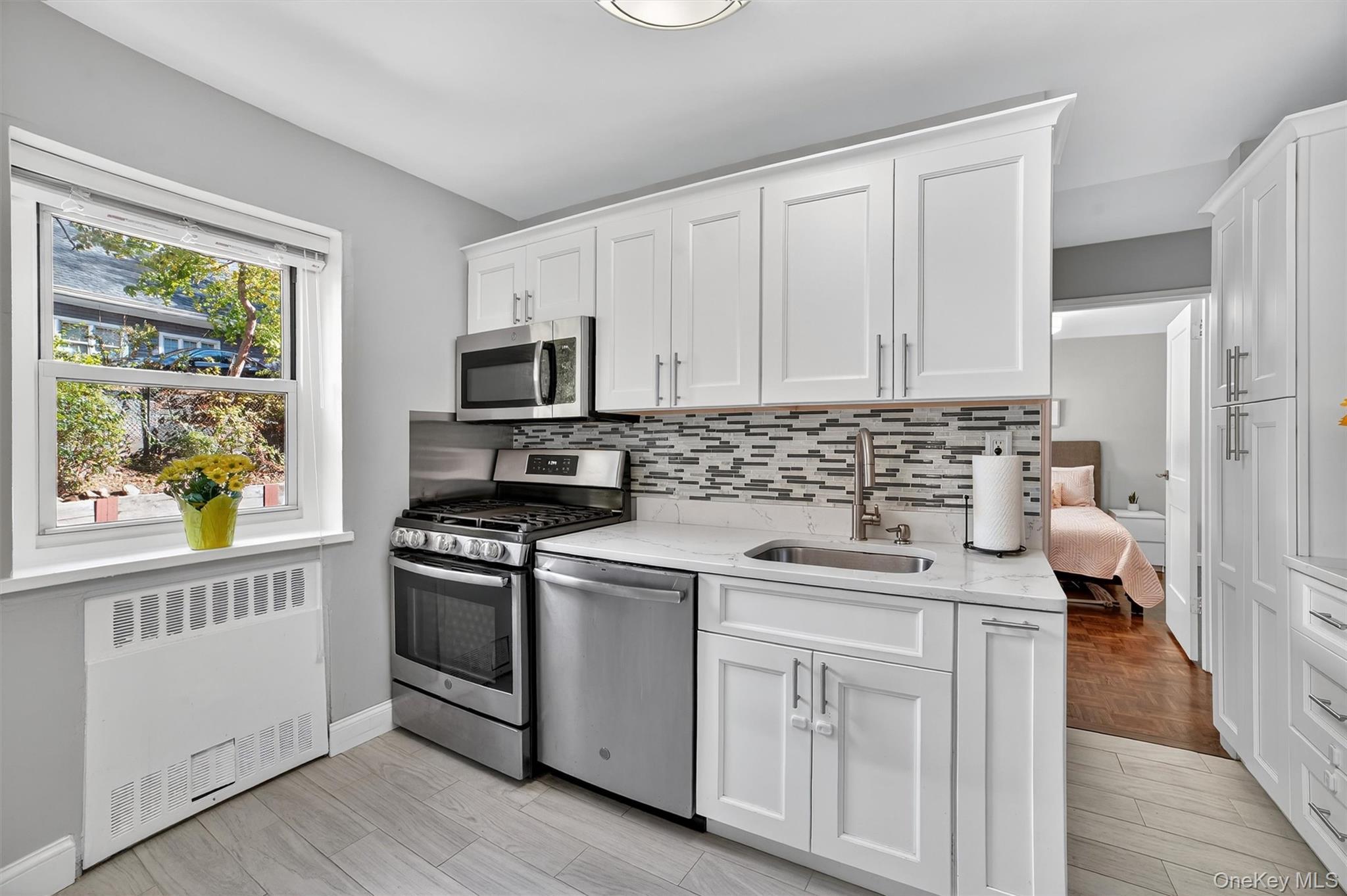 Coop Hartsdale Westchester County, NY 10530, MLS-978358-13