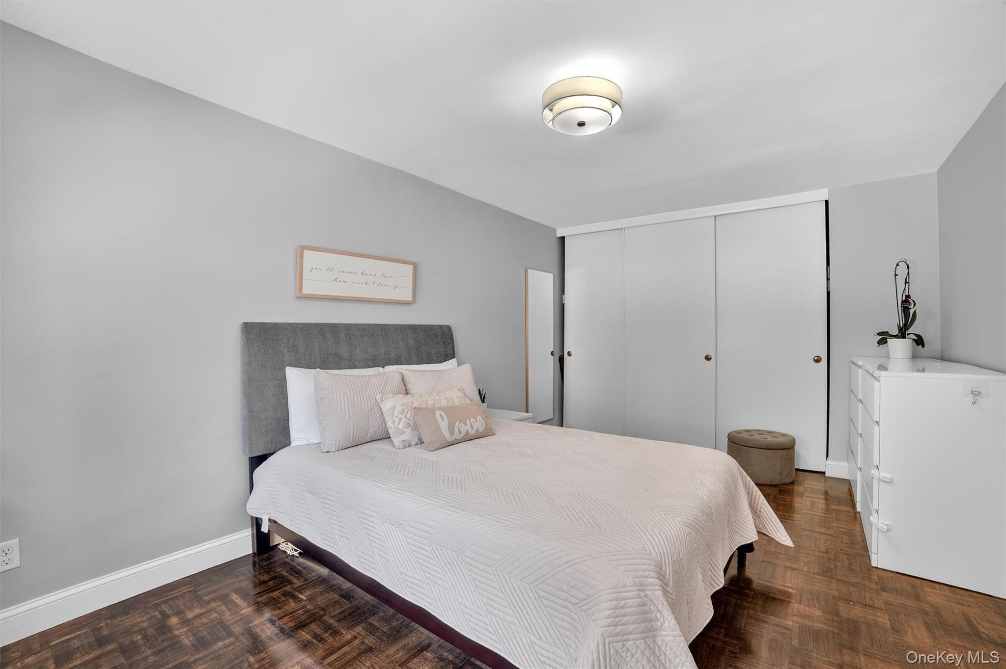 Coop Hartsdale Westchester County, NY 10530, MLS-978358-9