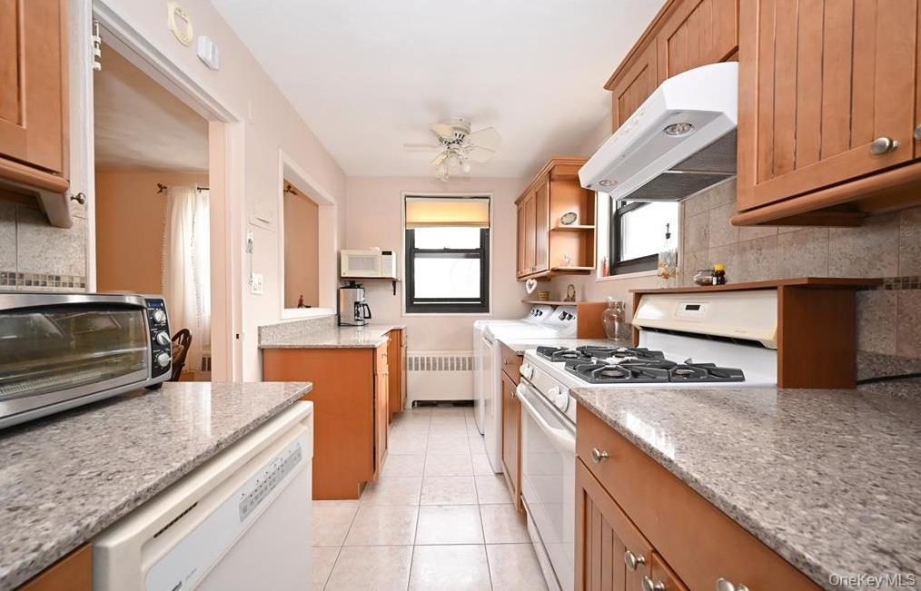 Coop 202nd  Queens, NY 11360, MLS-978361-19