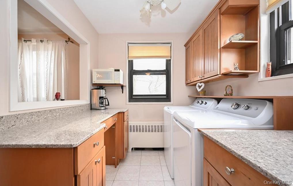 Coop 202nd  Queens, NY 11360, MLS-978361-20