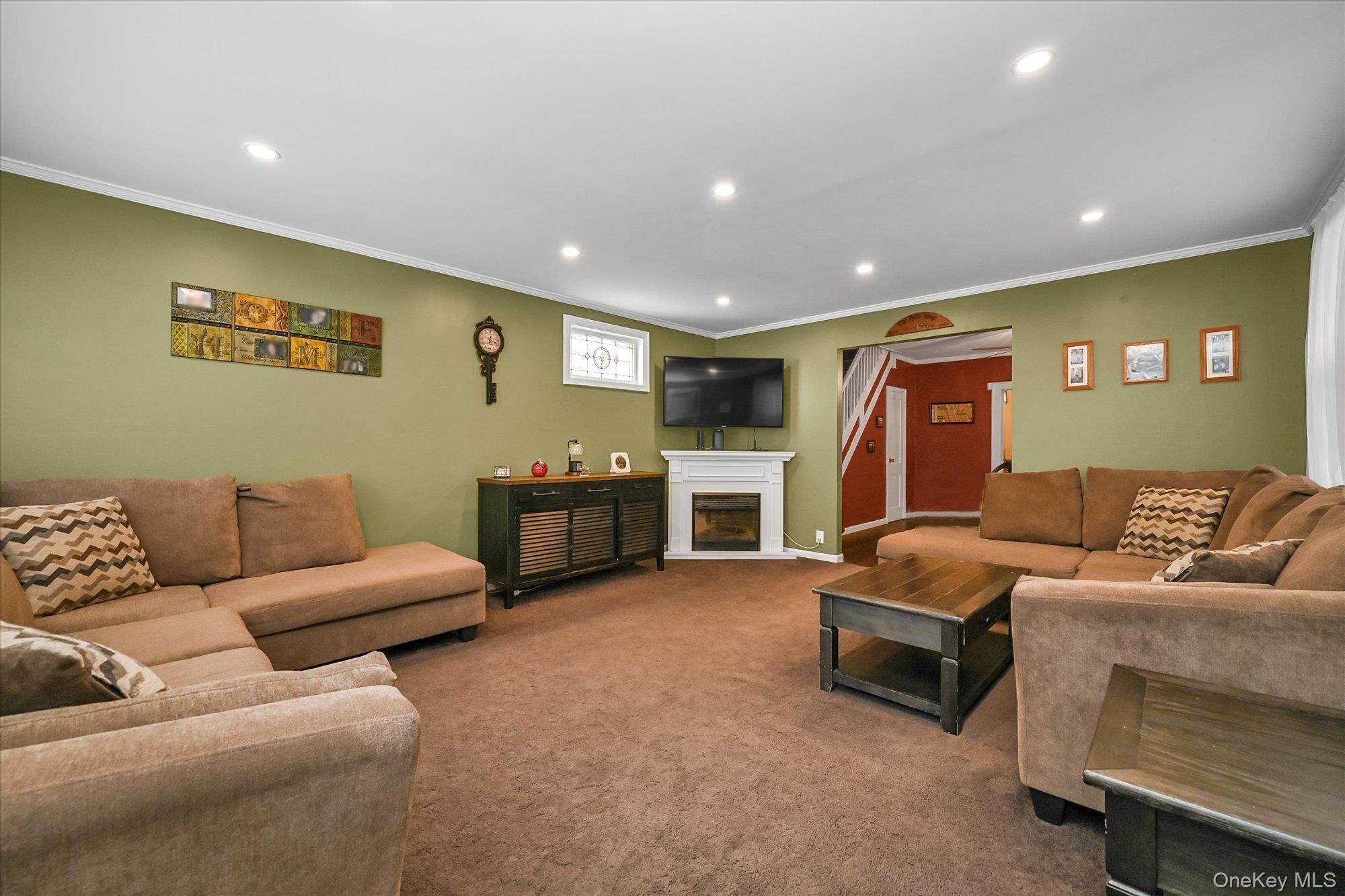 Single Family 64th Queens, NY 11385, MLS-978374-3