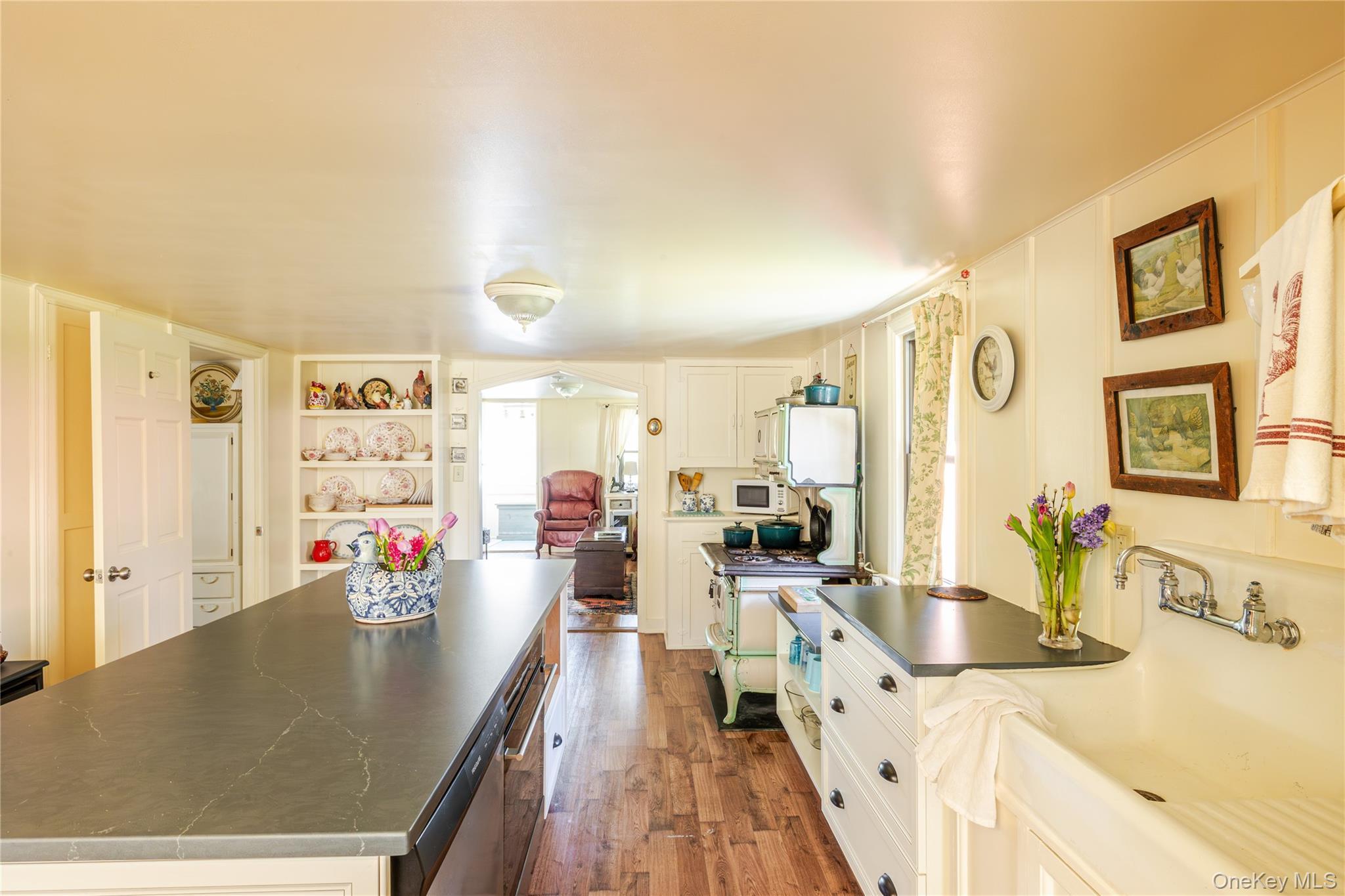 Single Family The Concourse  Columbia County, NY 12130, MLS-978383-17