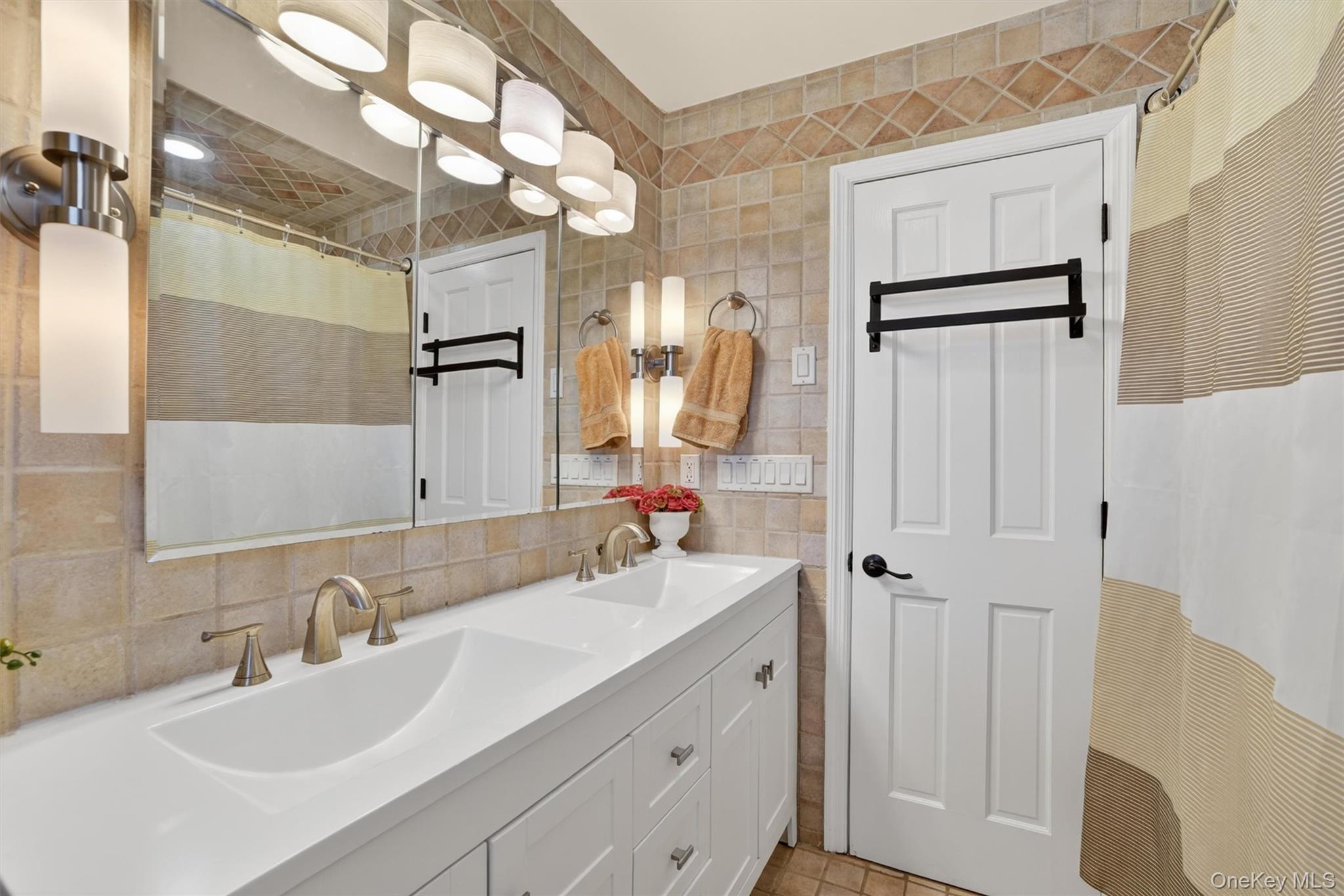 Single Family Ridge  Westchester County, NY 10567, MLS-978397-28