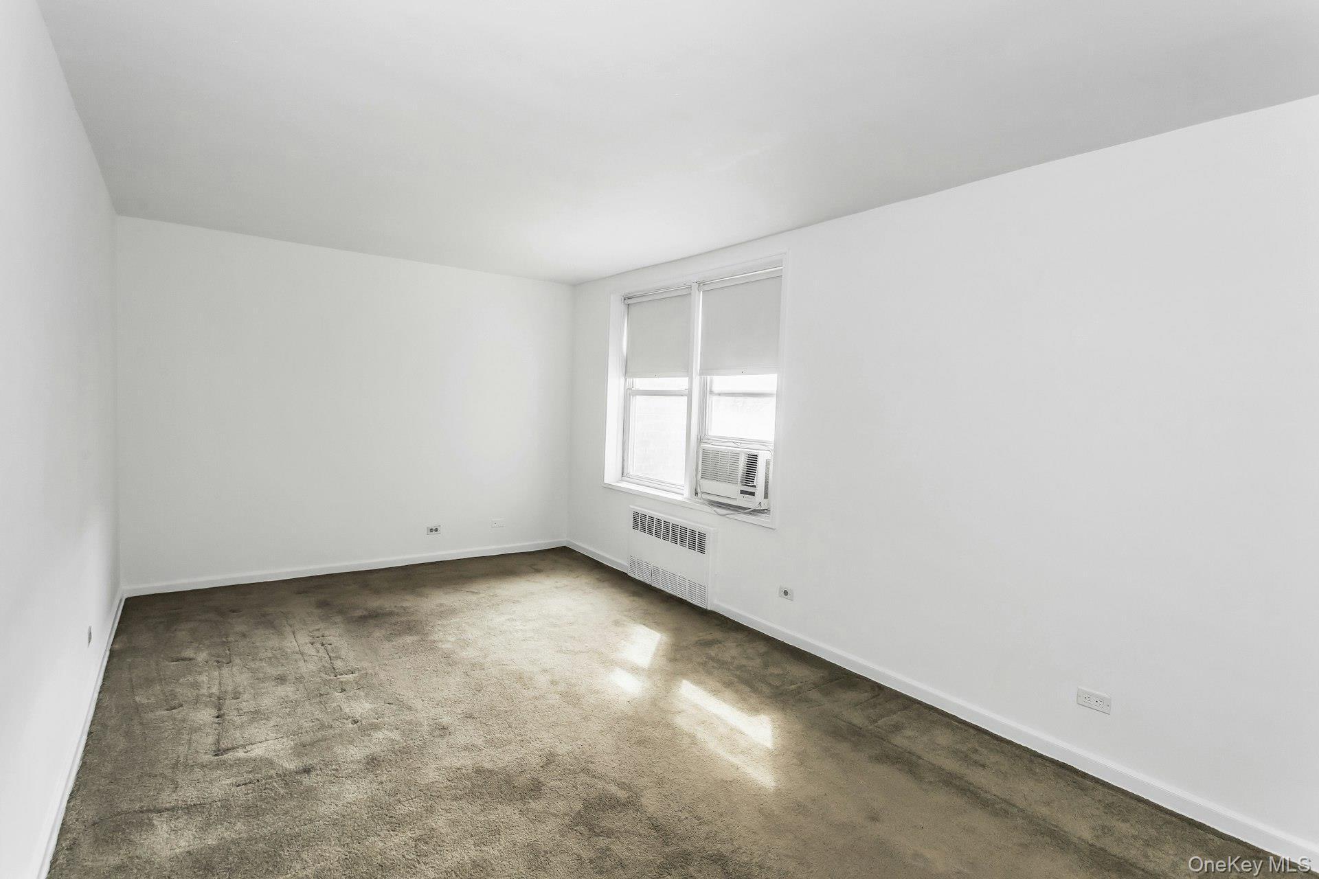 Coop 90th  Queens, NY 11101, MLS-978402-3