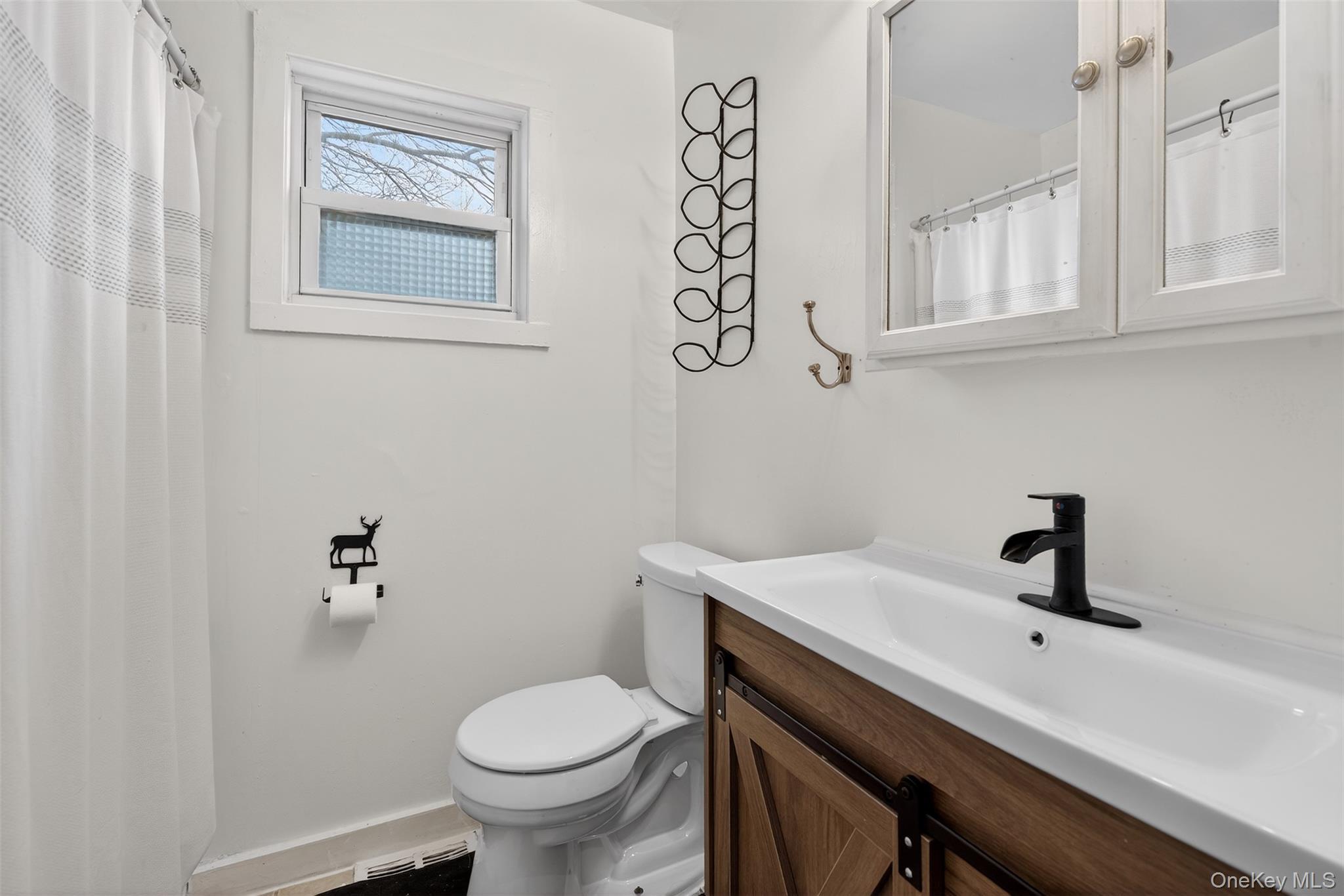 Single Family Court  Orange County, NY 10925, MLS-978409-14