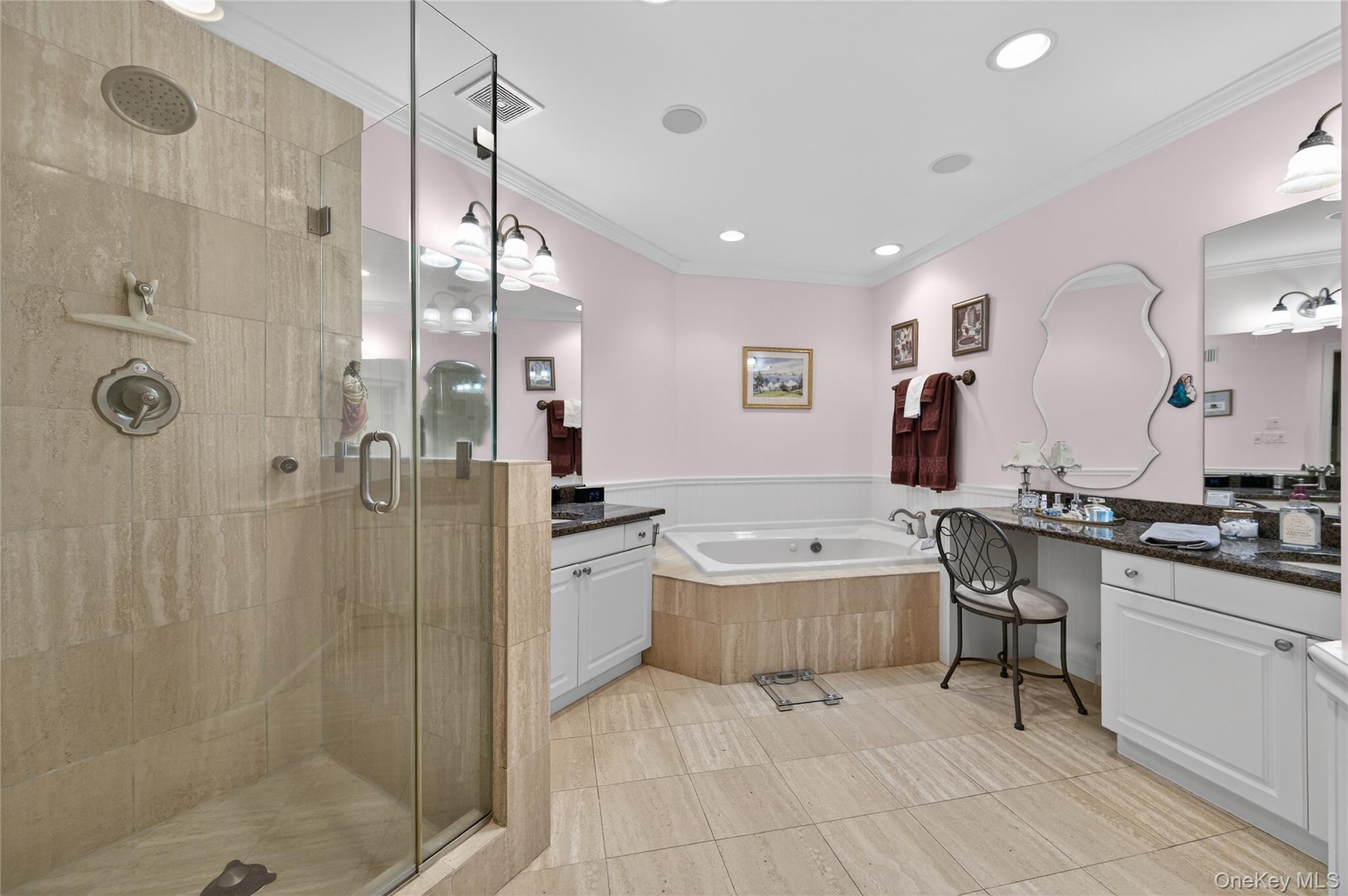 Condo Crescent  Suffolk County, NY 11721, MLS-978433-16