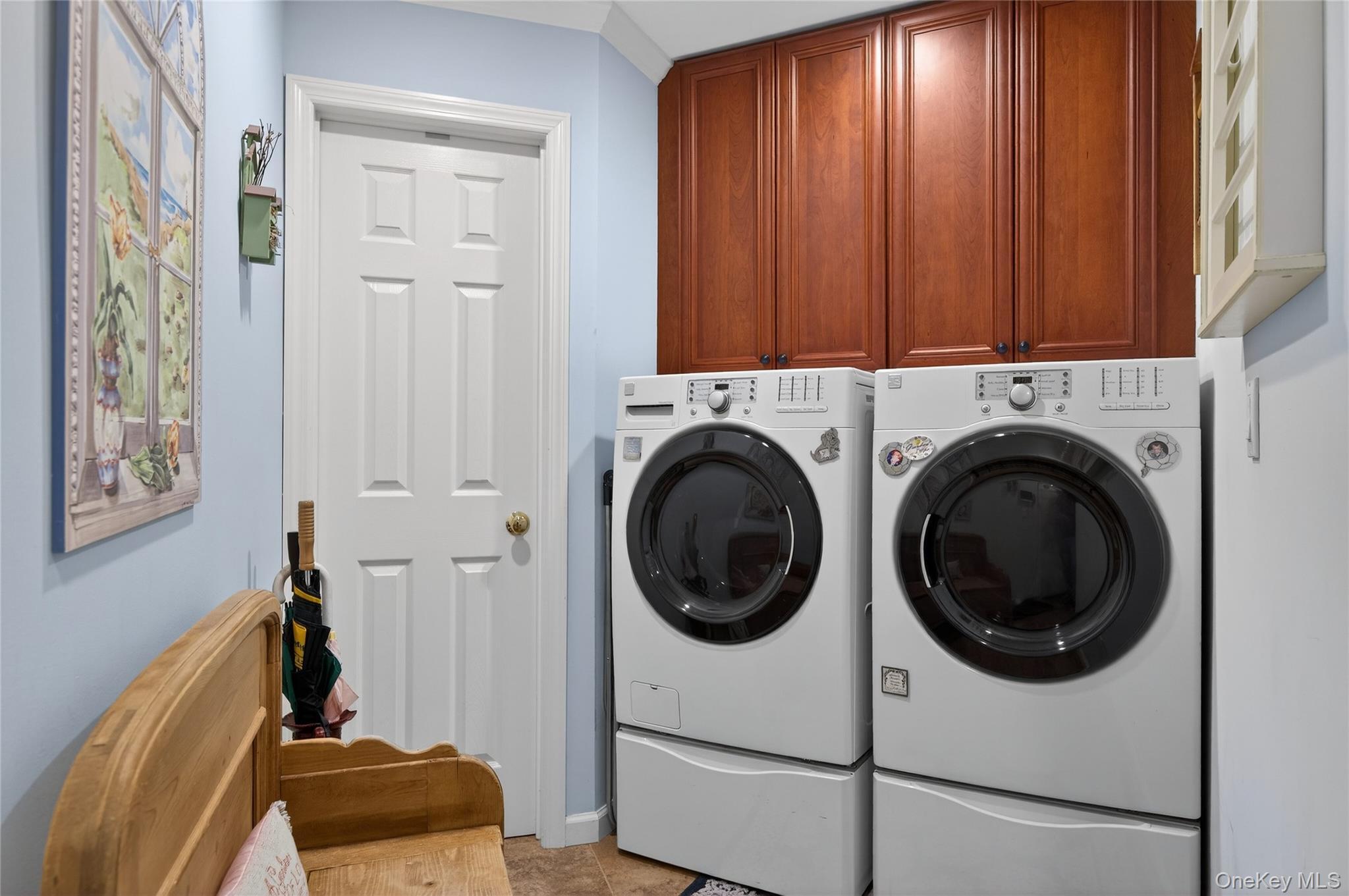 Condo Crescent  Suffolk County, NY 11721, MLS-978433-18