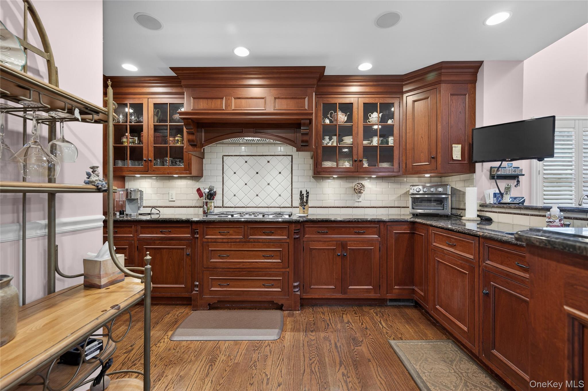 Condo Crescent  Suffolk County, NY 11721, MLS-978433-5