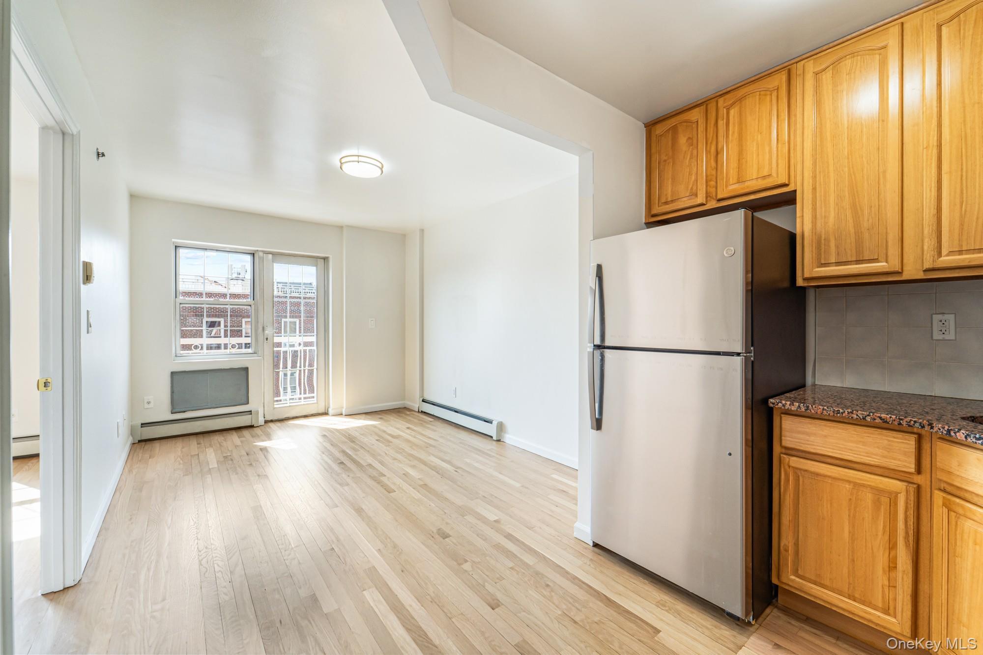 Condo 67th  Queens, NY 11377, MLS-978441-3