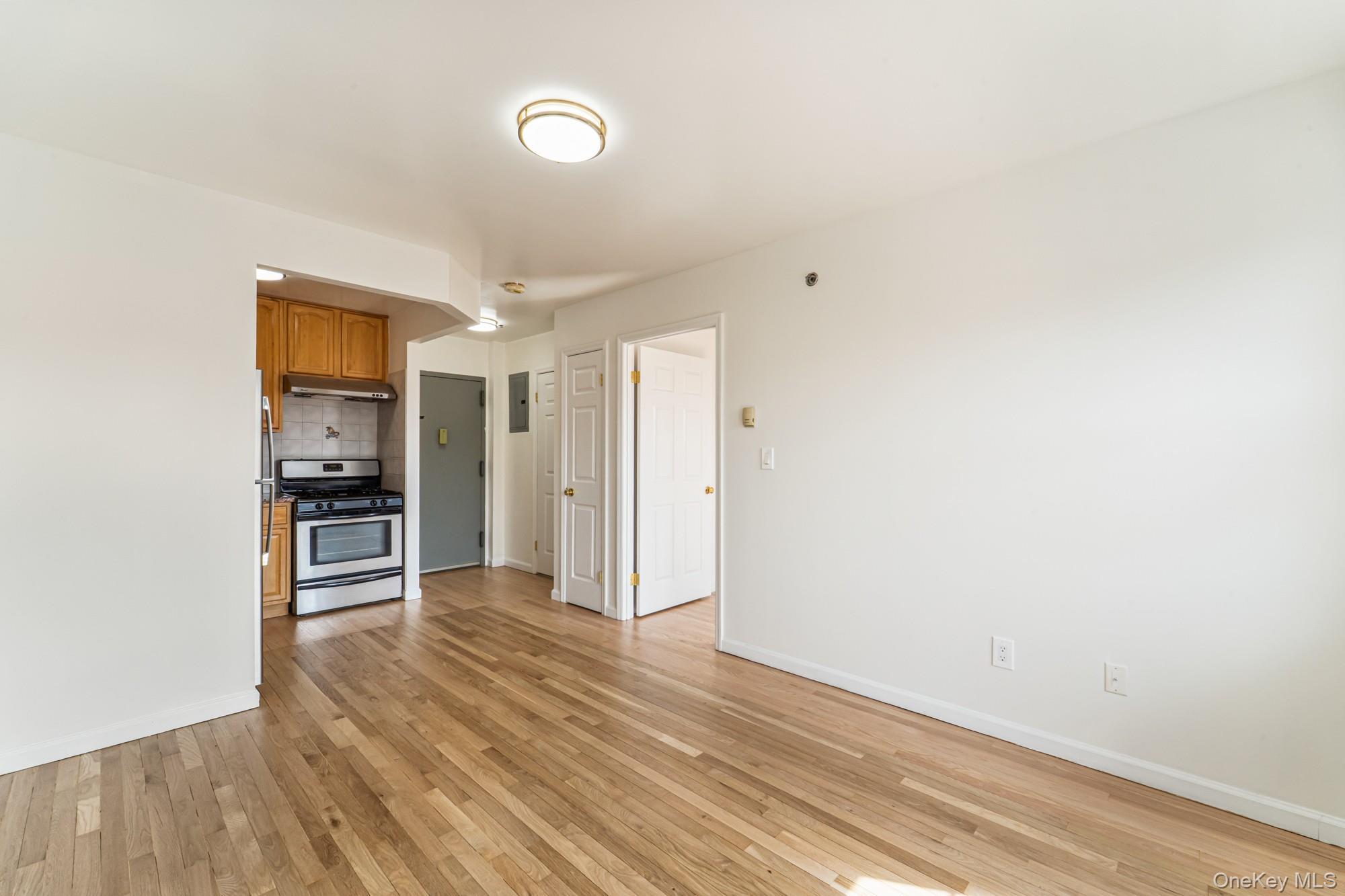 Condo 67th  Queens, NY 11377, MLS-978441-5