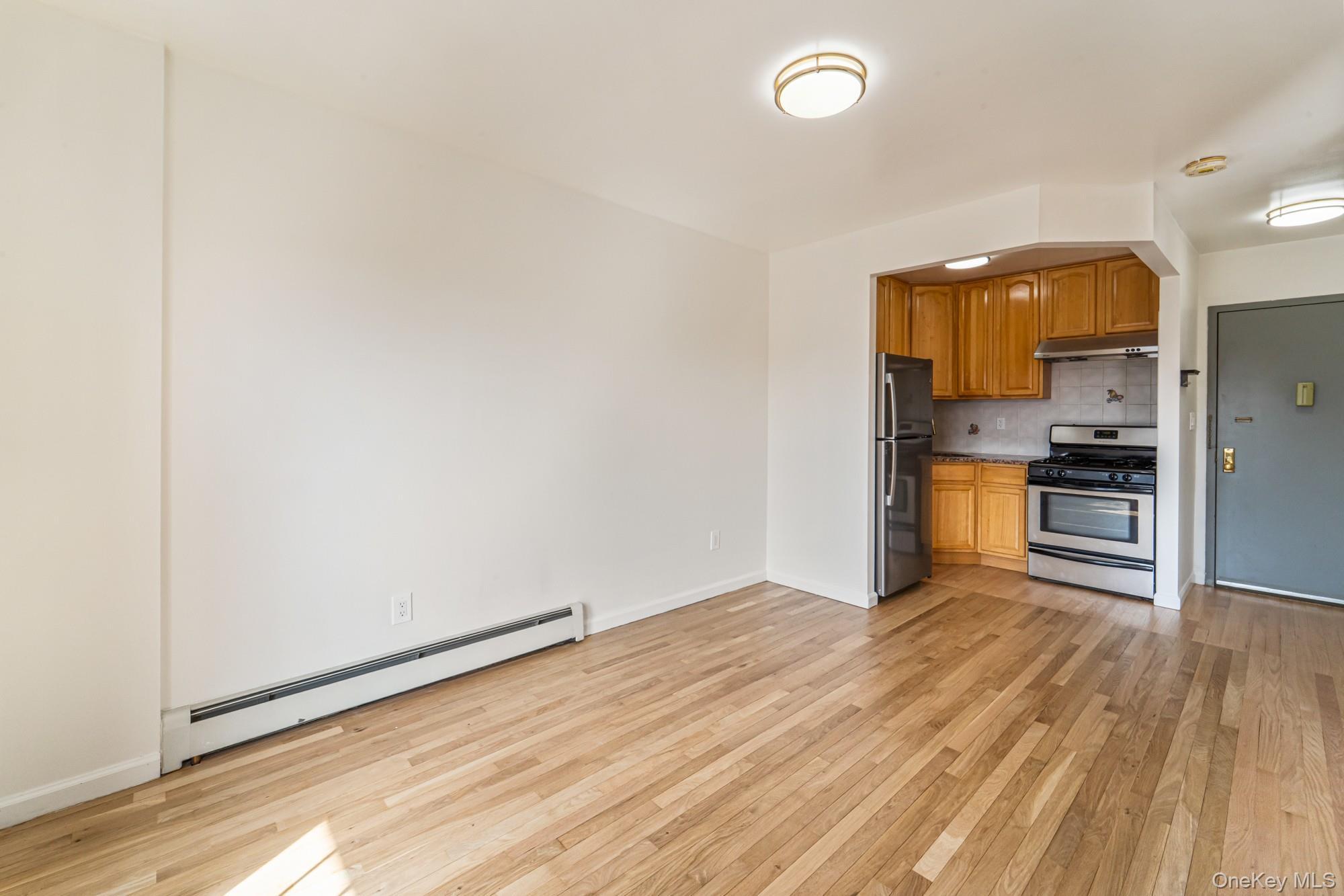 Condo 67th  Queens, NY 11377, MLS-978441-6