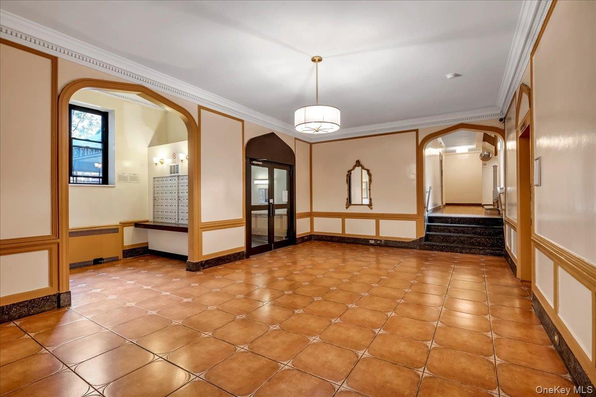 Apartment 81st Queens, NY 11372, MLS-978446-14