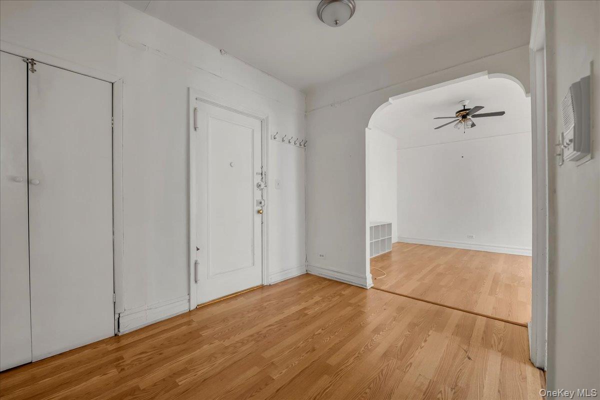 Apartment 81st Queens, NY 11372, MLS-978446-5