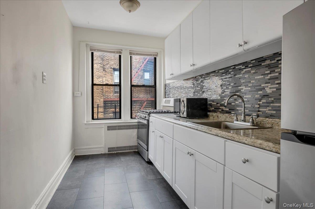 Apartment 81st Queens, NY 11372, MLS-978446-7