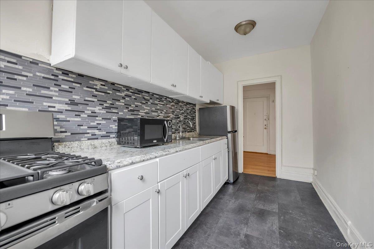 Apartment 81st Queens, NY 11372, MLS-978446-9