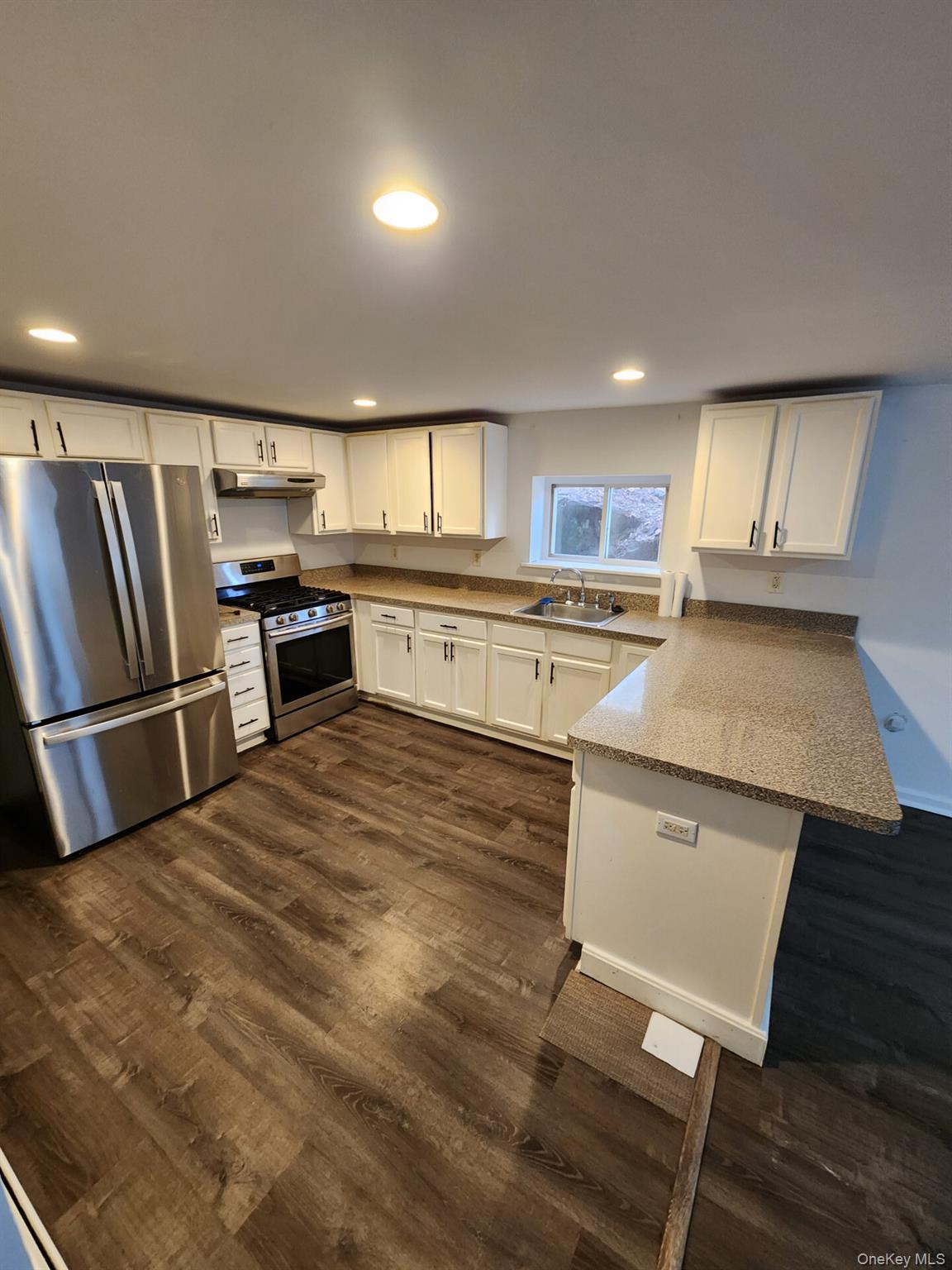 Single Family Battle  Westchester County, NY 10606, MLS-978450-5