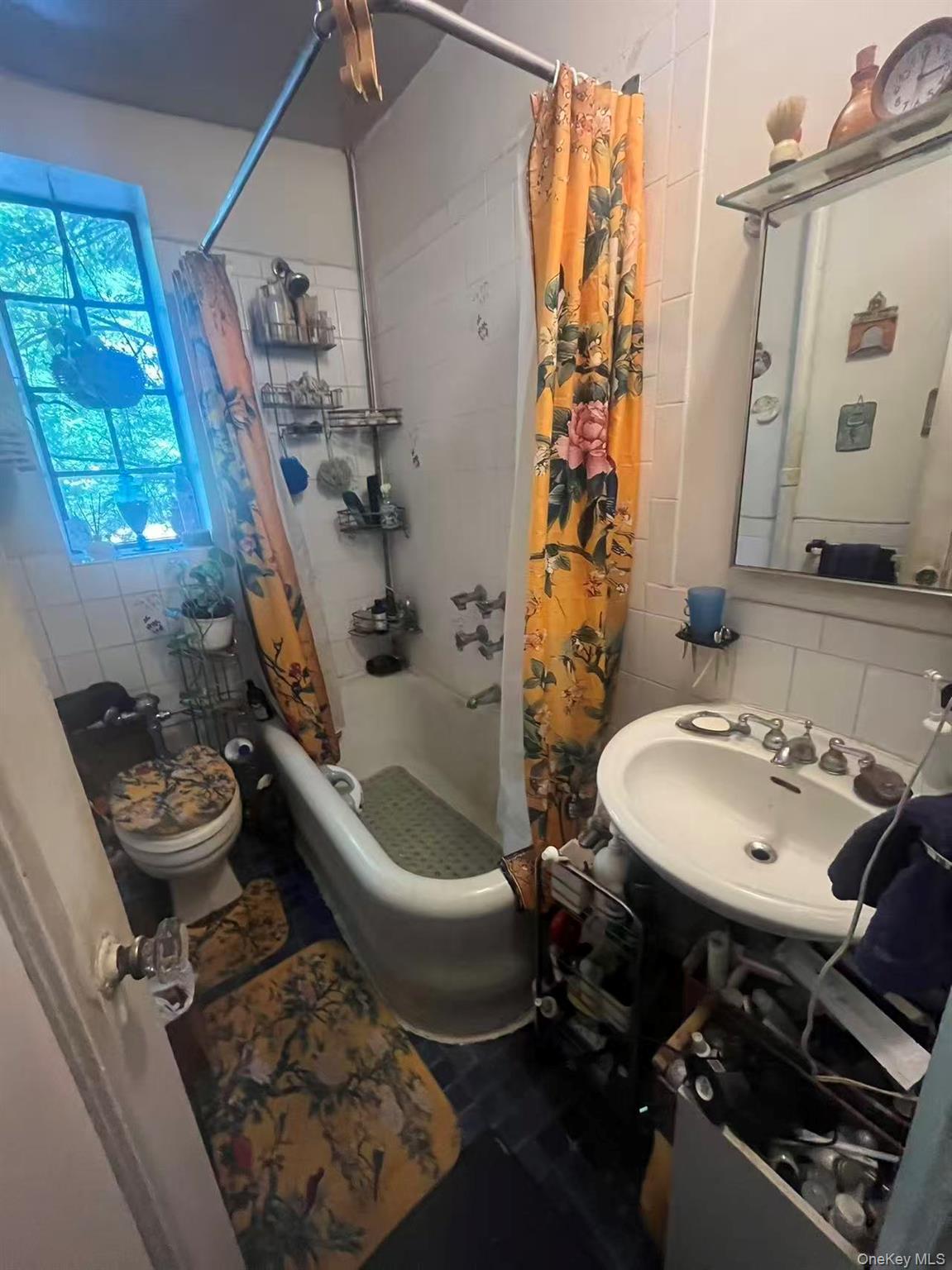 Coop Pinehurst Avenue Manhattan, NY 10033, MLS-978454-15