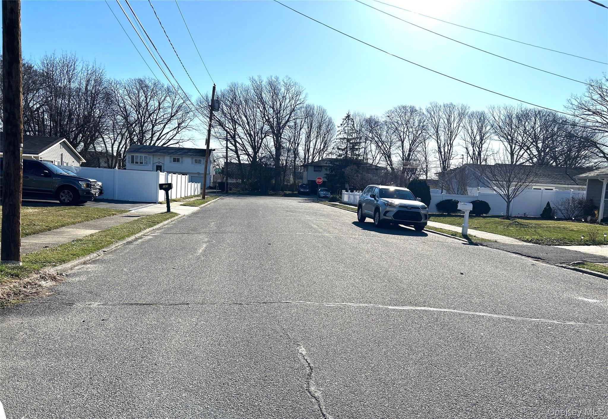 Single Family Madison  Suffolk County, NY 11701, MLS-978469-2