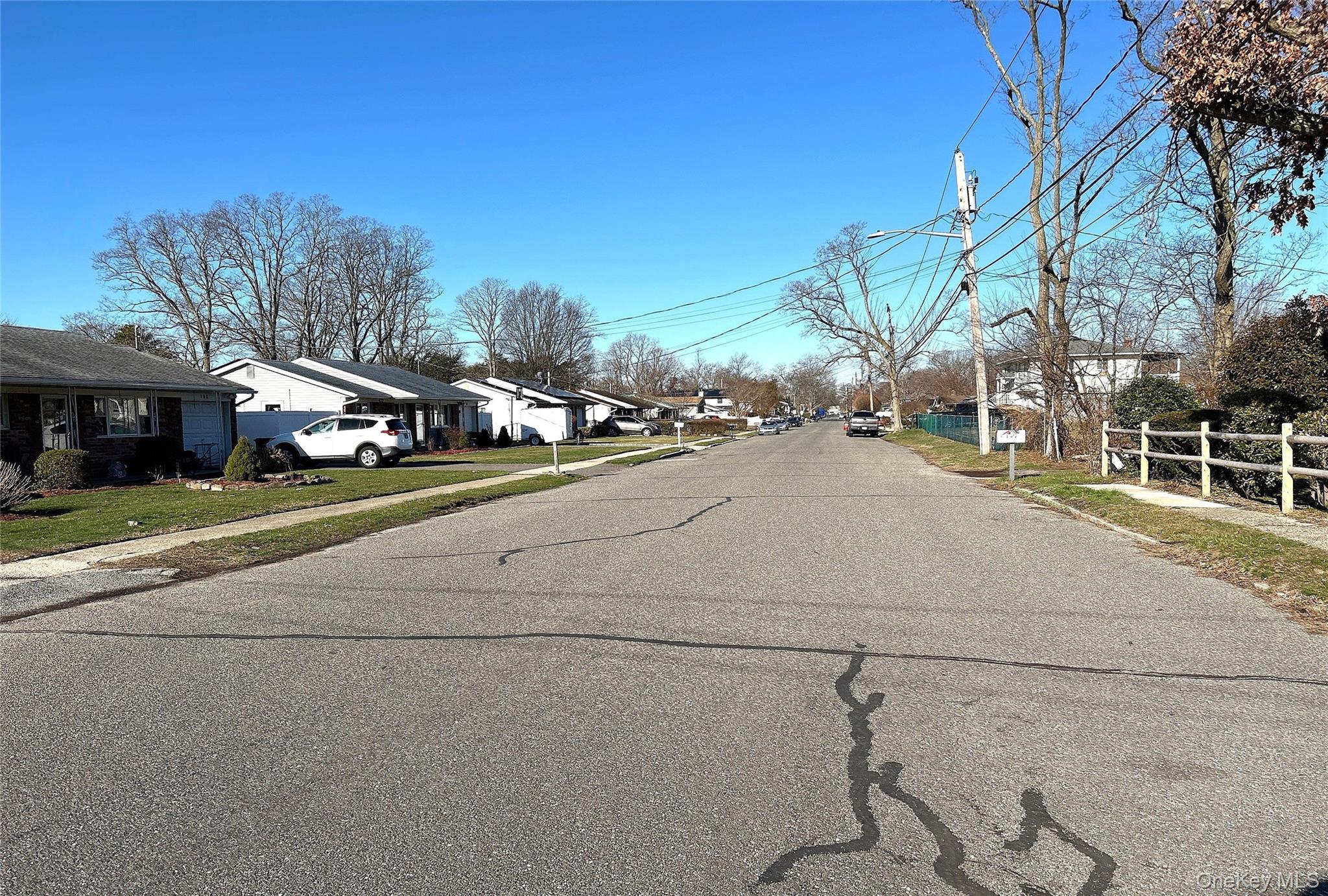 Single Family Madison  Suffolk County, NY 11701, MLS-978469-3