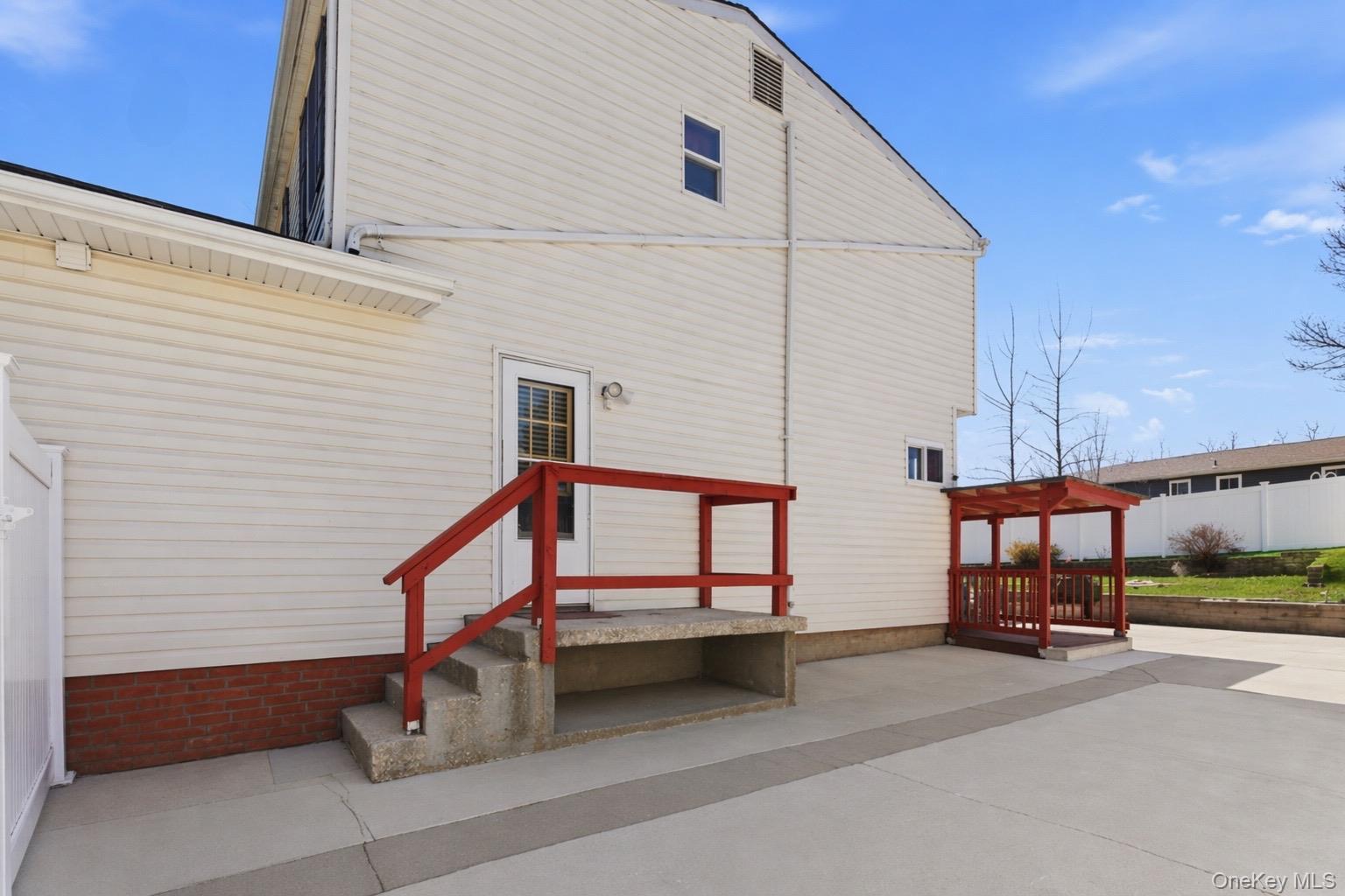 Single Family Howells  Suffolk County, NY 11738, MLS-978494-10