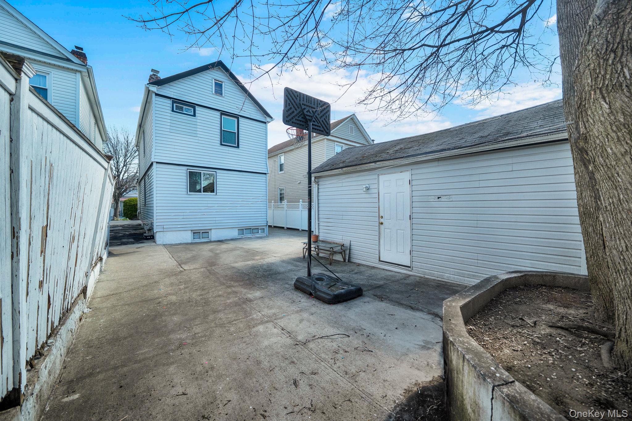 Single Family 218th  Queens, NY 11428, MLS-978495-28