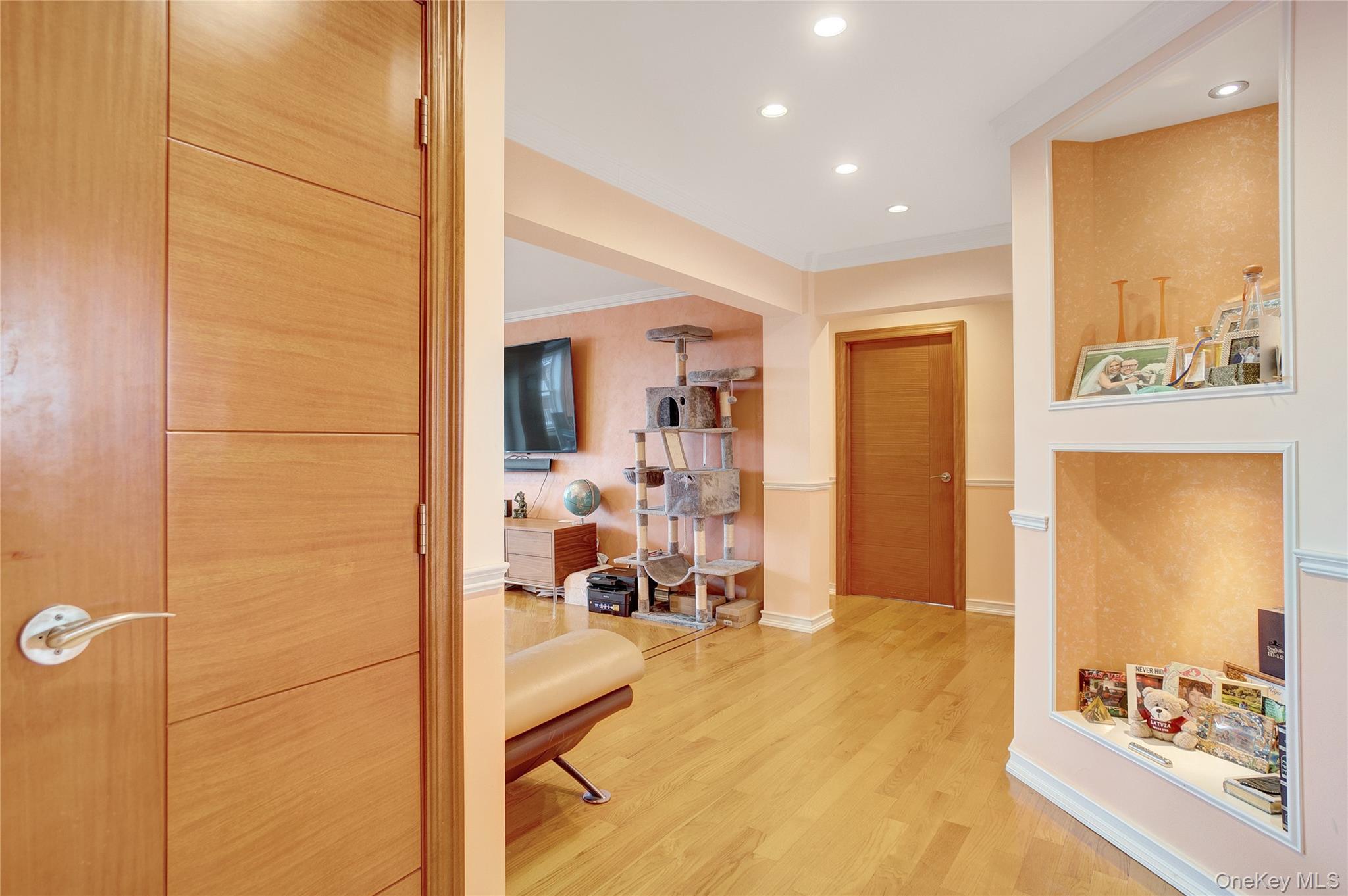 Coop Coyle Brooklyn, NY 11235, MLS-978521-17