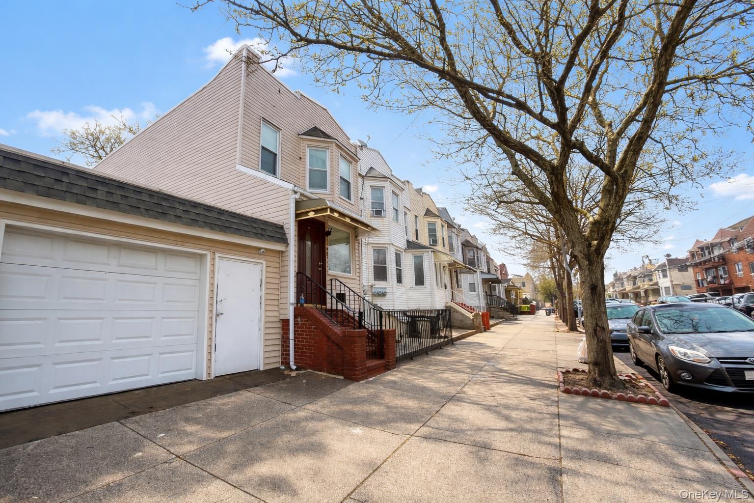 Single Family 80th Avenue Queens, NY 11385, MLS-978529-3