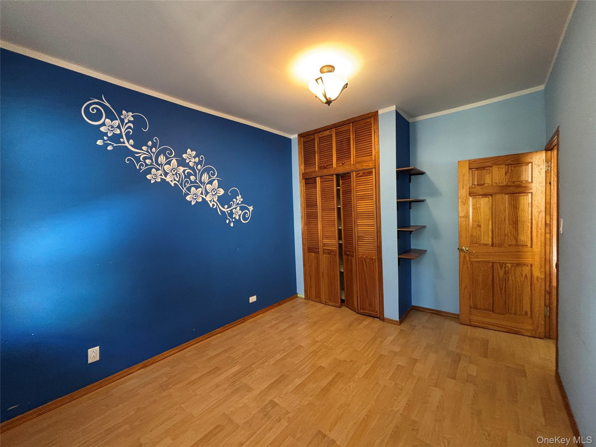 Single Family 80th Avenue Queens, NY 11385, MLS-978529-8