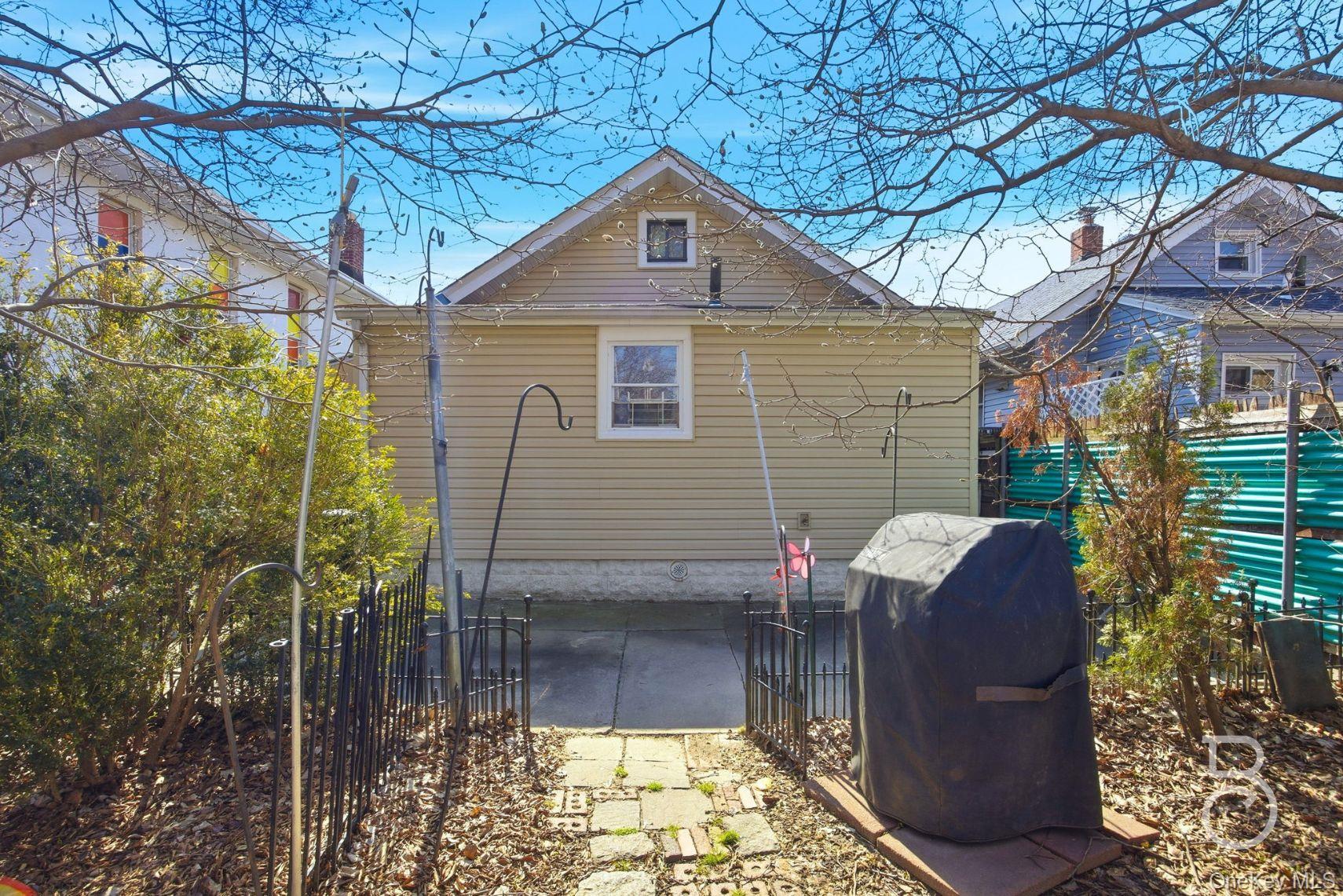 Single Family 48th  Queens, NY 11364, MLS-978533-16