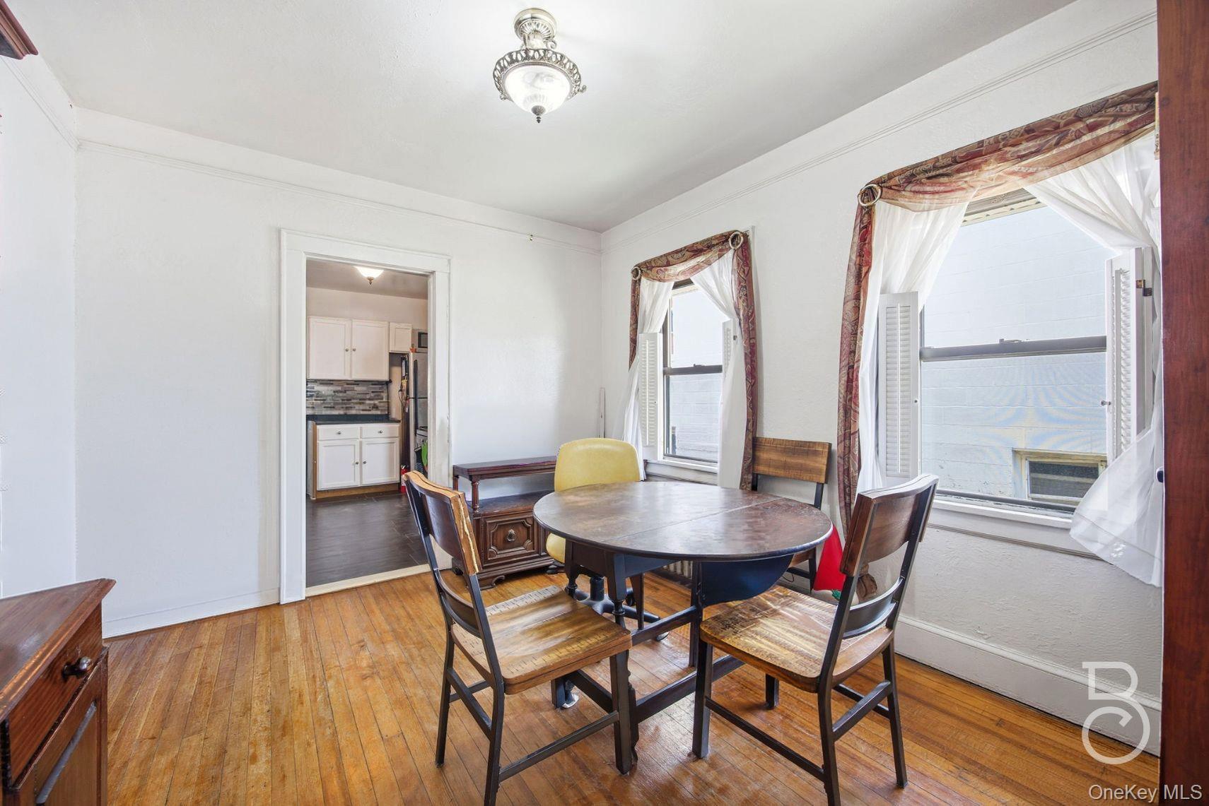 Single Family 48th Queens, NY 11364, MLS-978533-8