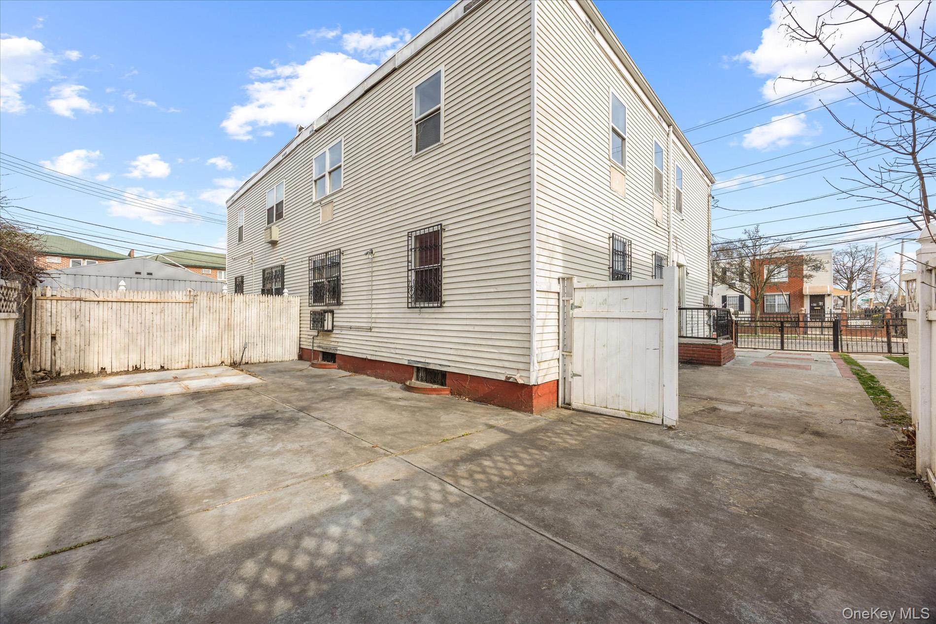 Single Family 108th  Queens, NY 11433, MLS-978538-28