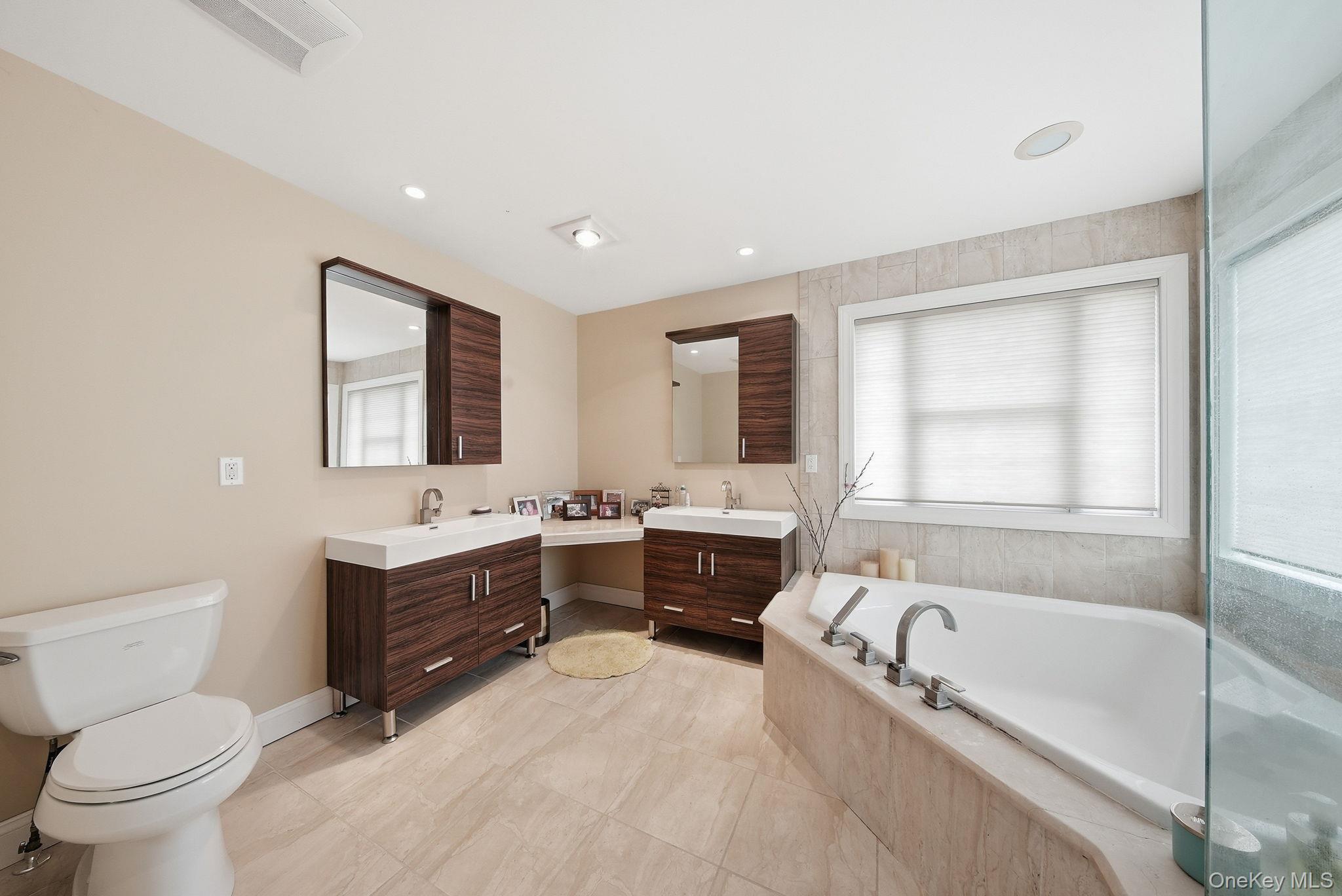 Single Family Breeze Hill  Orange County, NY 10958, MLS-978541-23