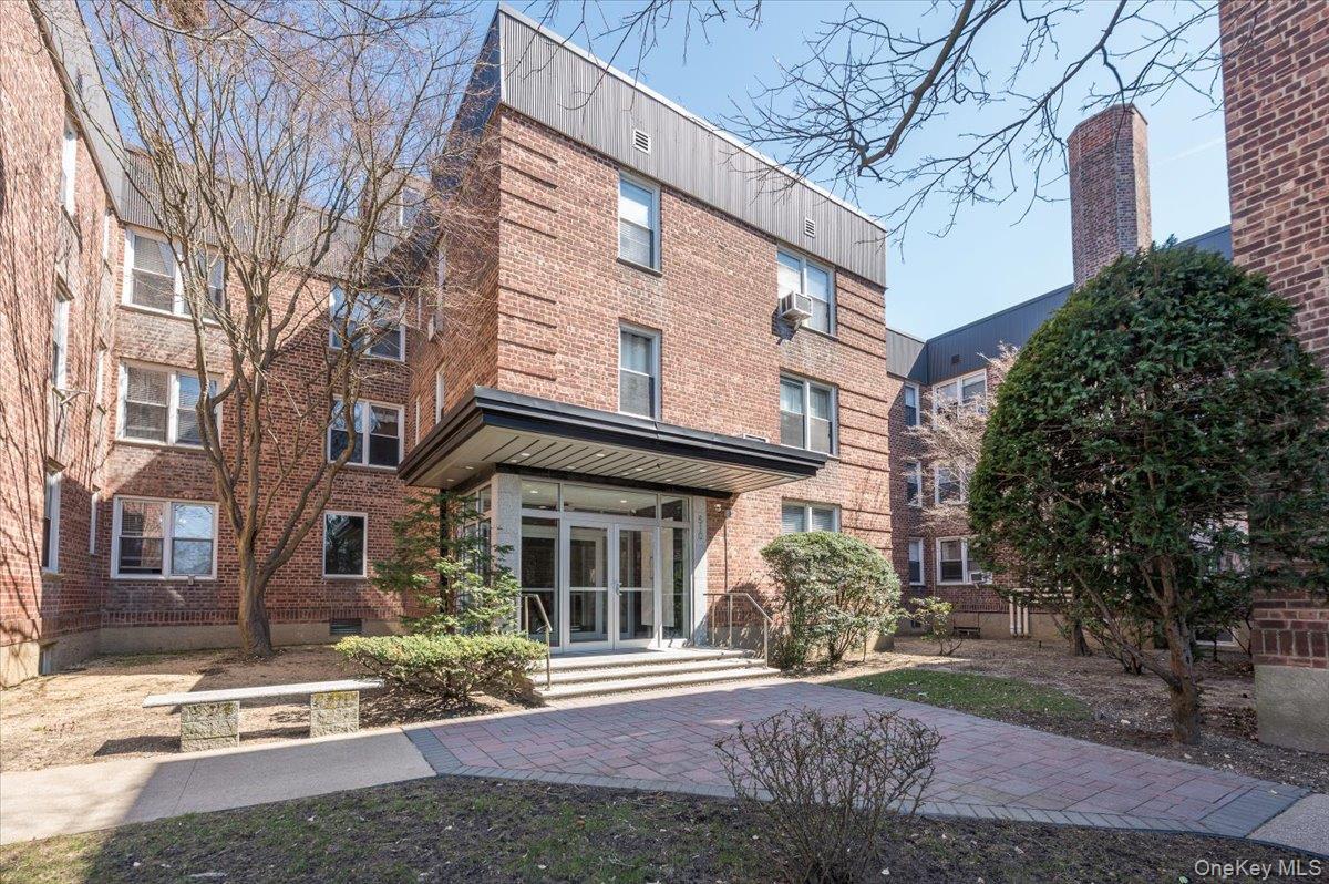 Coop Dubois Ave  Nassau County, NY 11581, MLS-978557-2