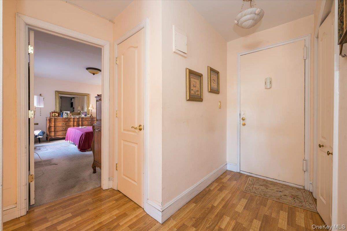 Coop Dubois Ave  Nassau County, NY 11581, MLS-978557-4