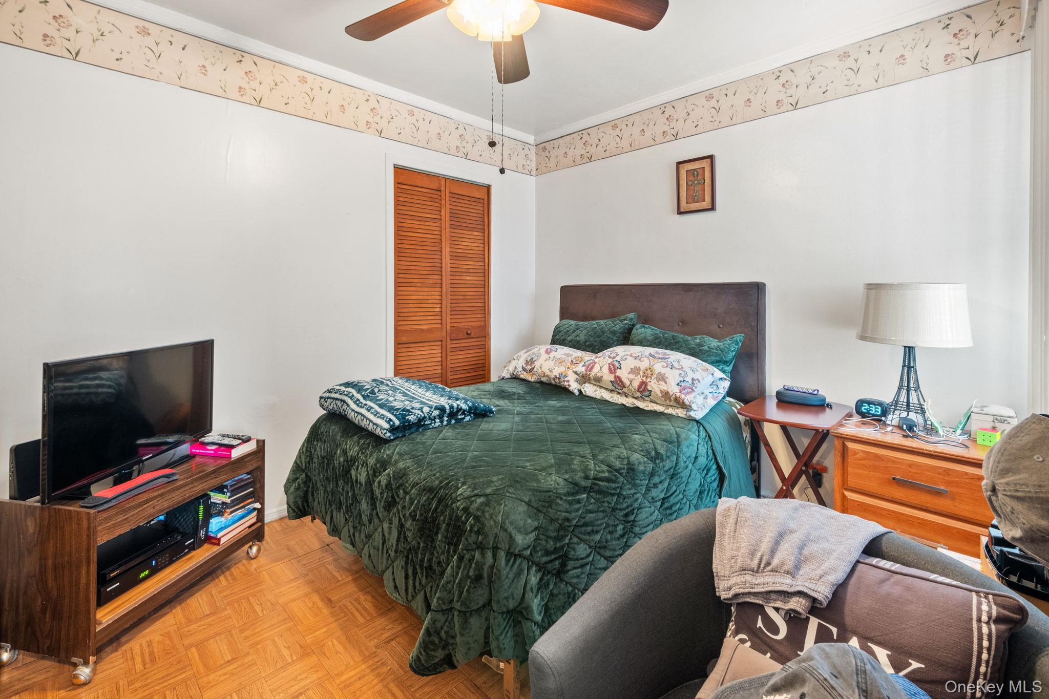 Single Family Calhoun  Bronx, NY 10465, MLS-978562-10