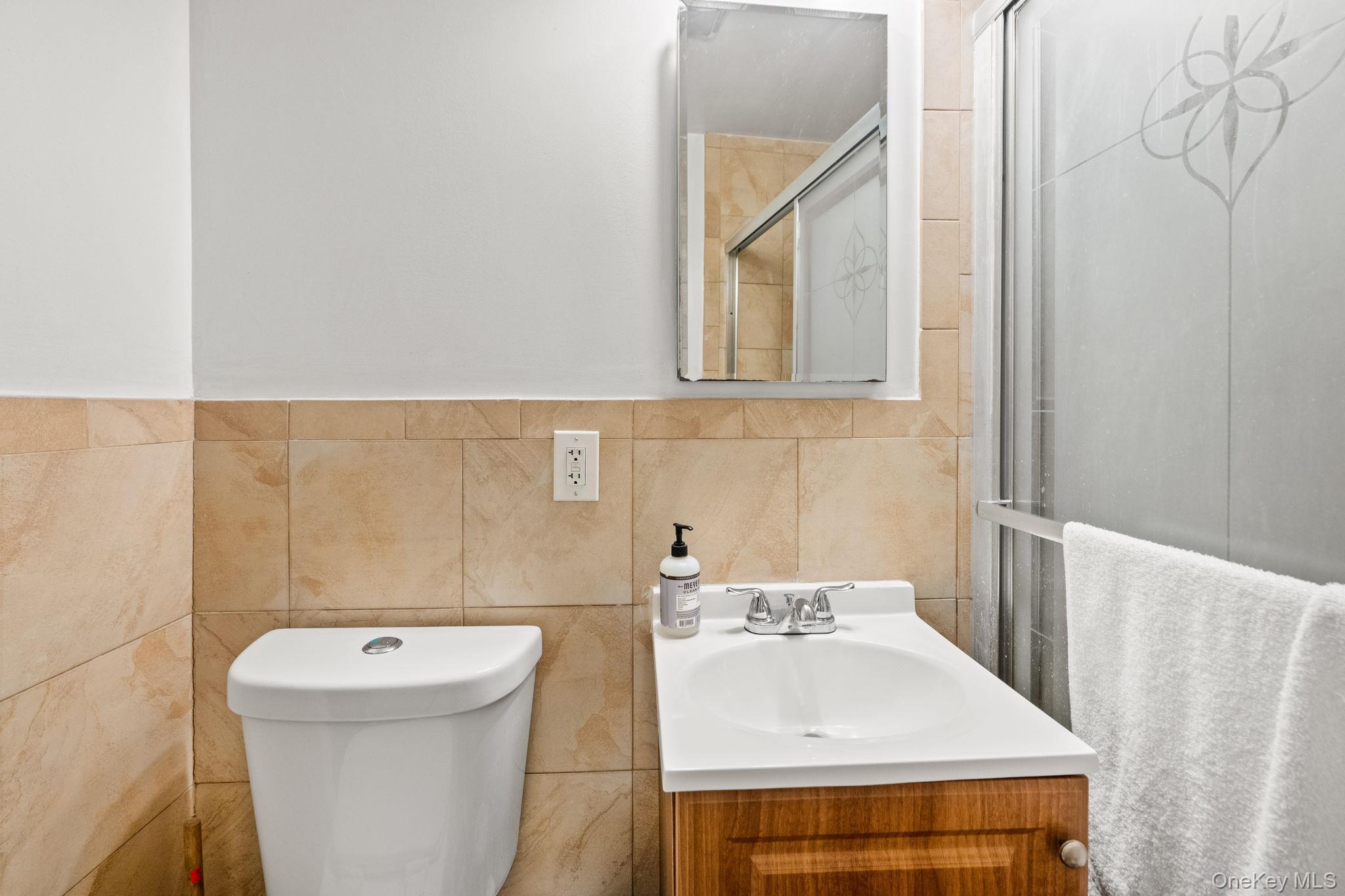 Single Family Calhoun  Bronx, NY 10465, MLS-978562-28