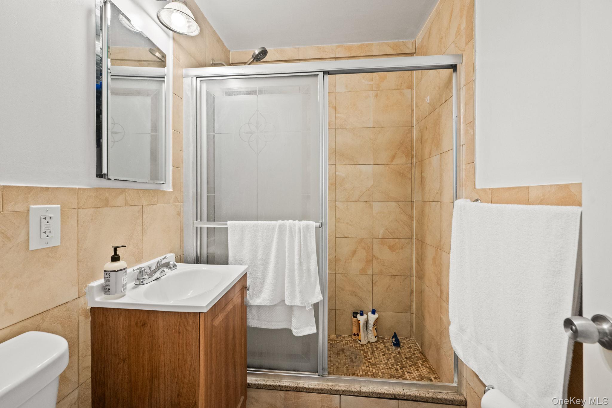 Single Family Calhoun  Bronx, NY 10465, MLS-978562-29