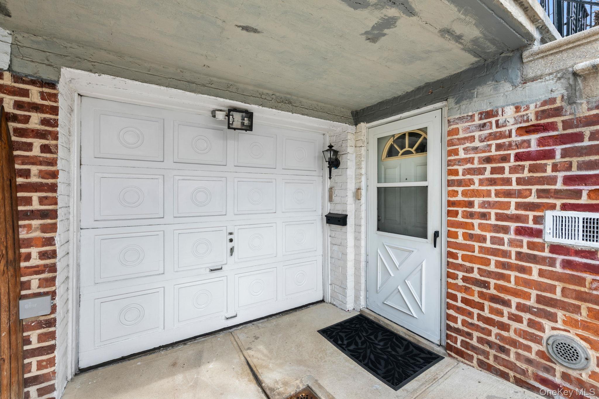 Single Family Calhoun  Bronx, NY 10465, MLS-978562-30