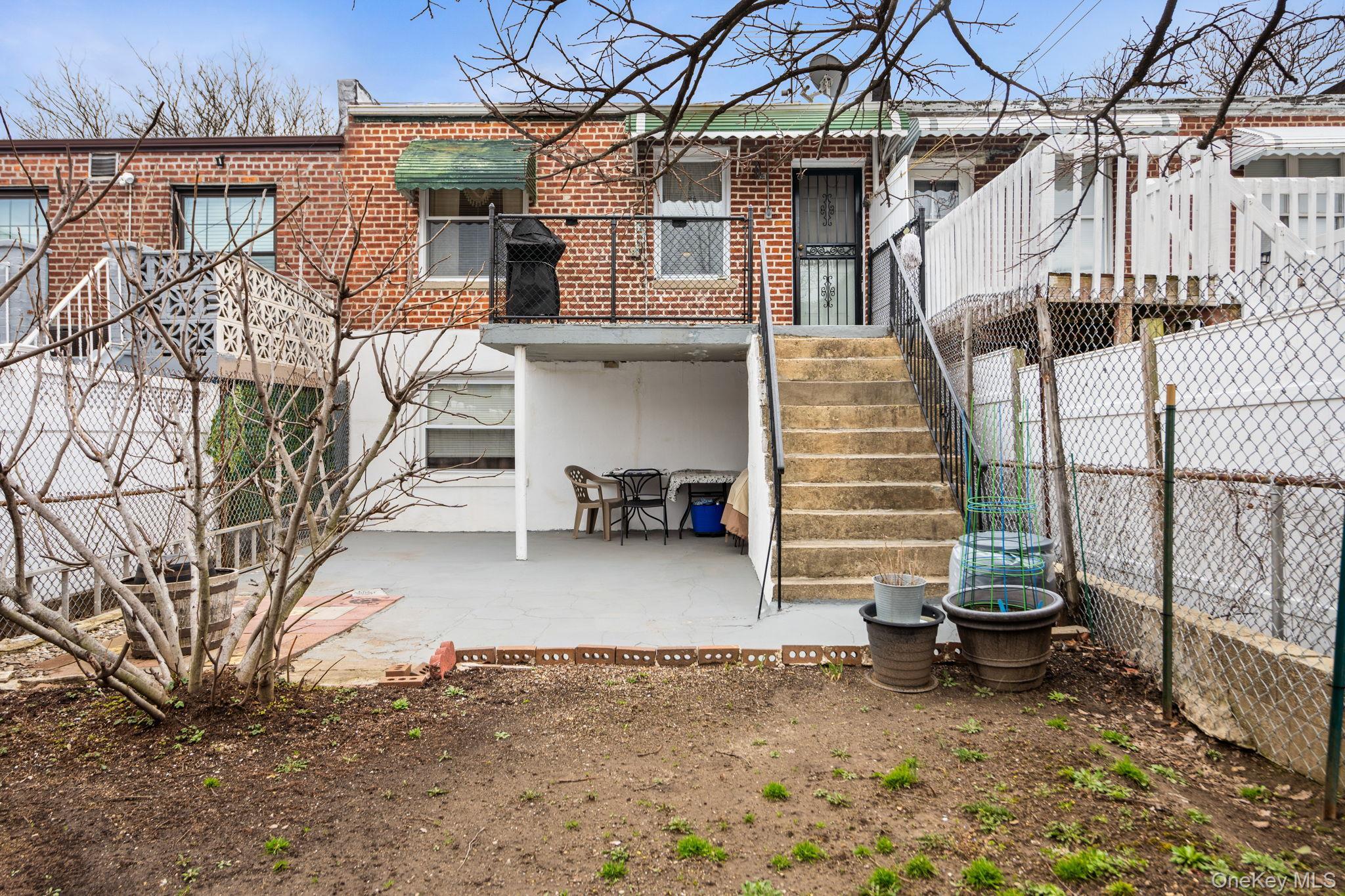 Single Family Calhoun  Bronx, NY 10465, MLS-978562-33