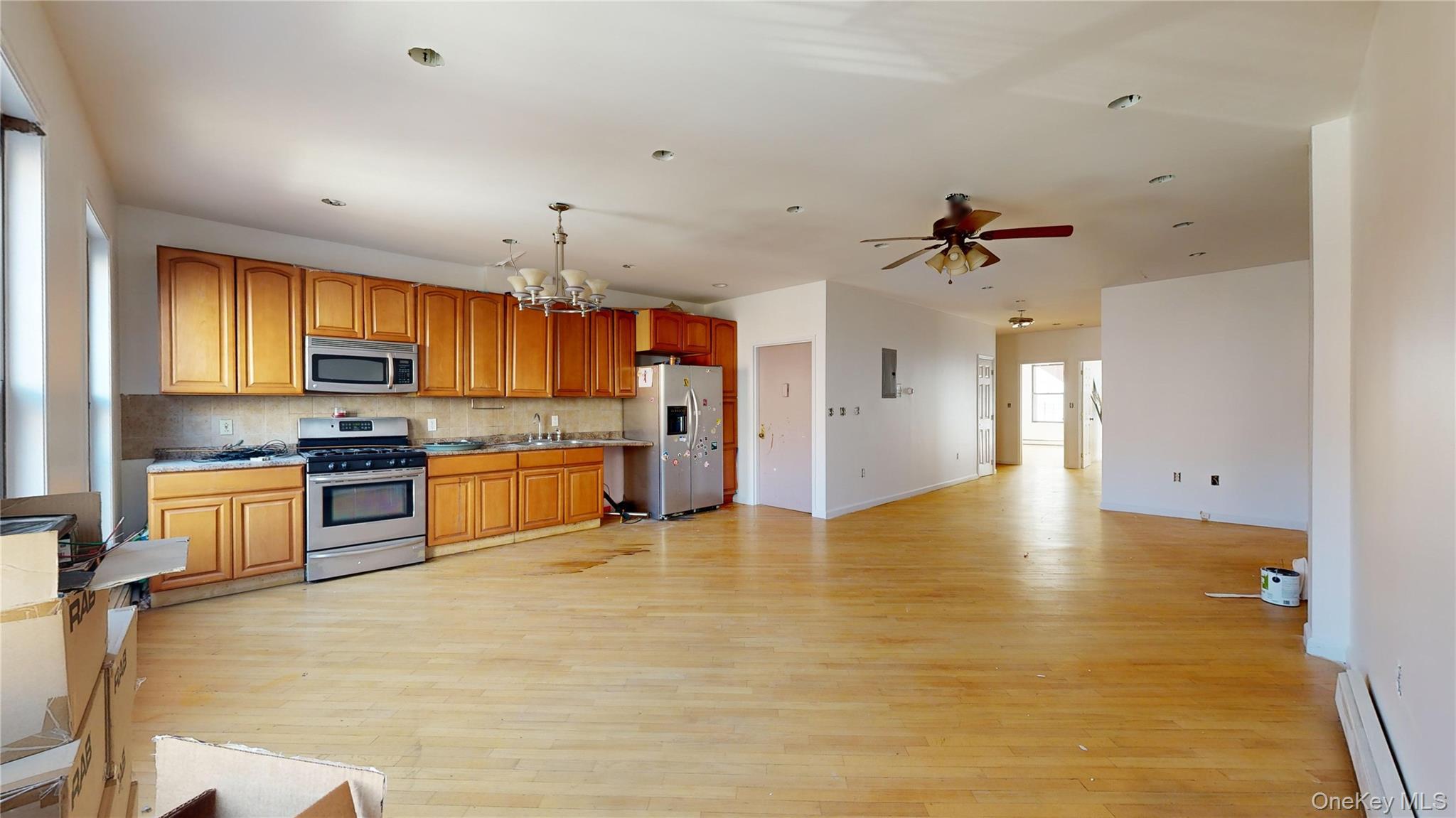 Single Family 3rd  Brooklyn, NY 11211, MLS-978567-22