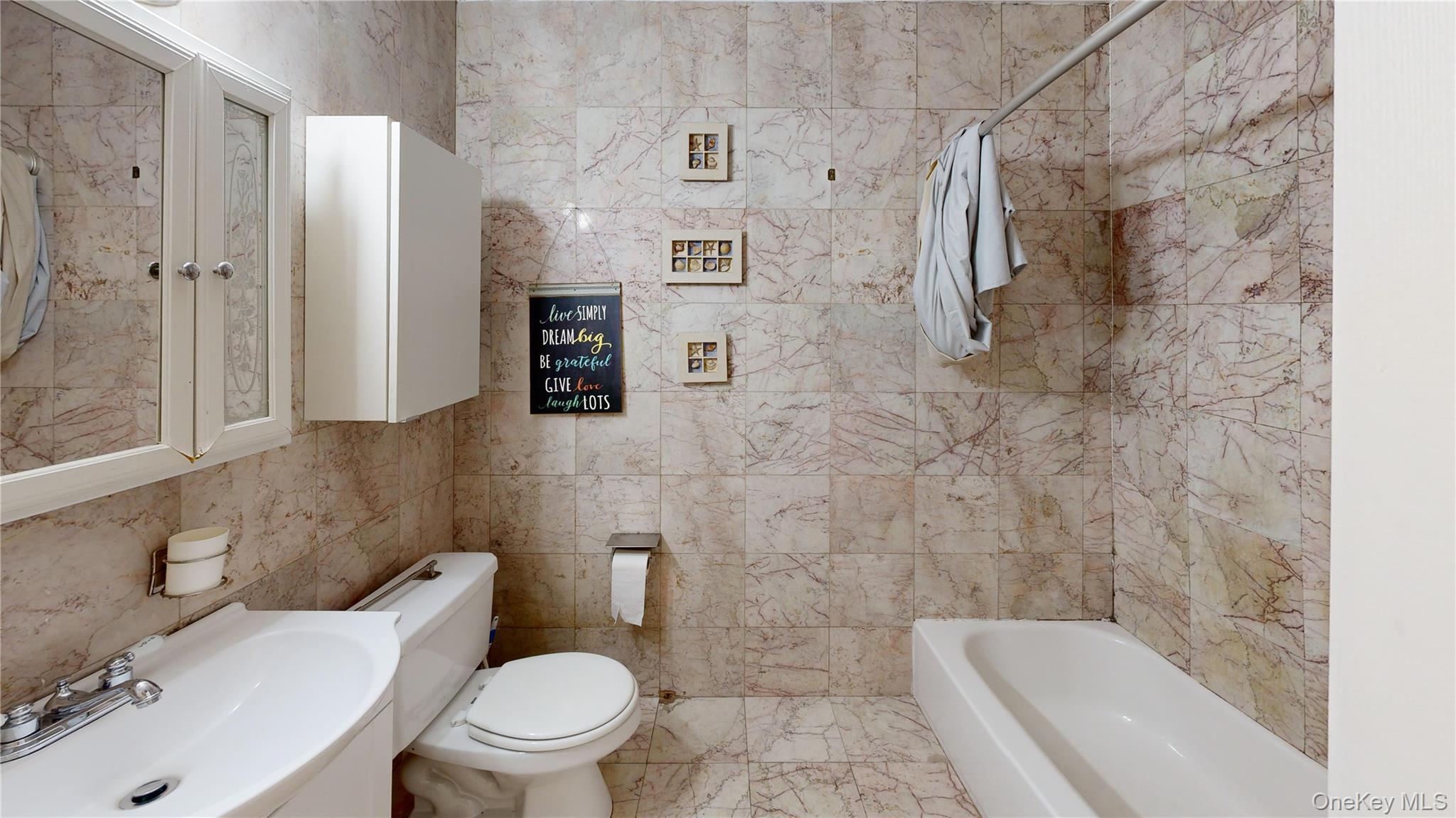 Single Family 3rd  Brooklyn, NY 11211, MLS-978567-38