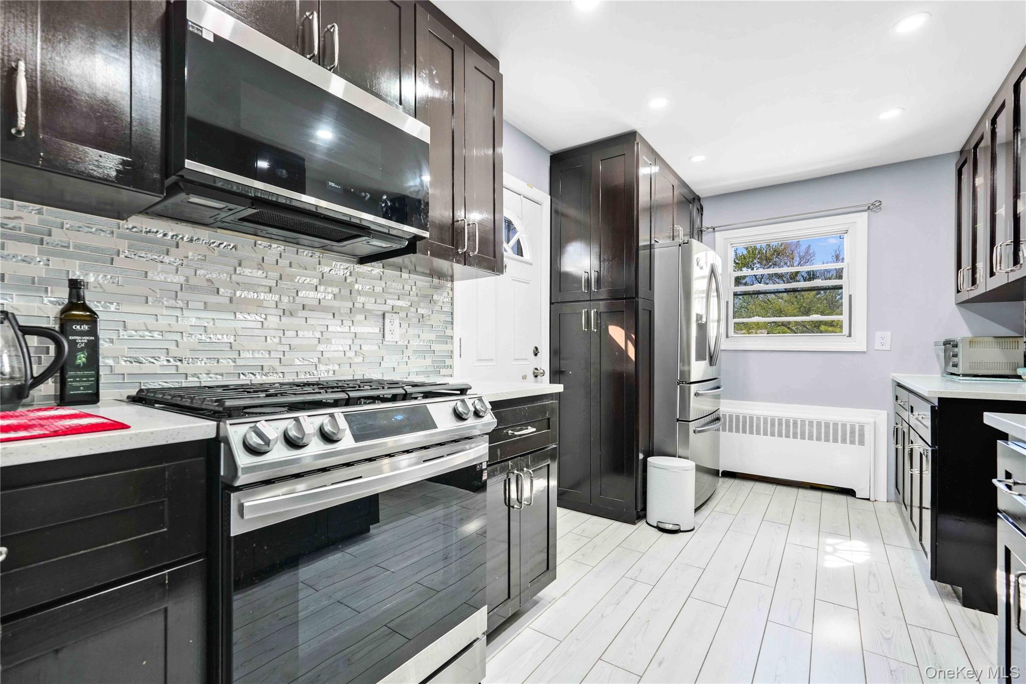Single Family Hawtree Creek Queens, NY 11420, MLS-978568-10