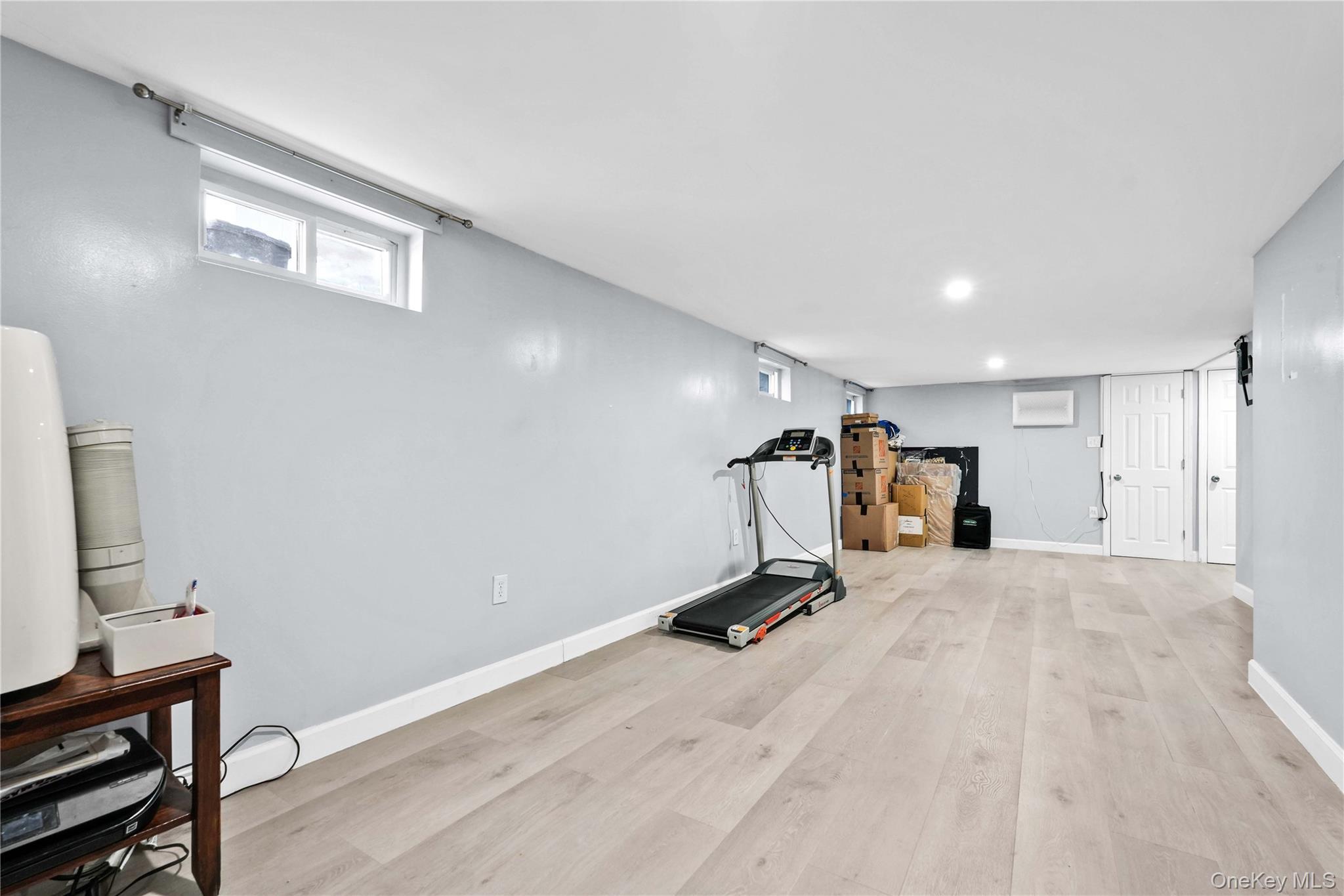 Single Family Hawtree Creek Queens, NY 11420, MLS-978568-14