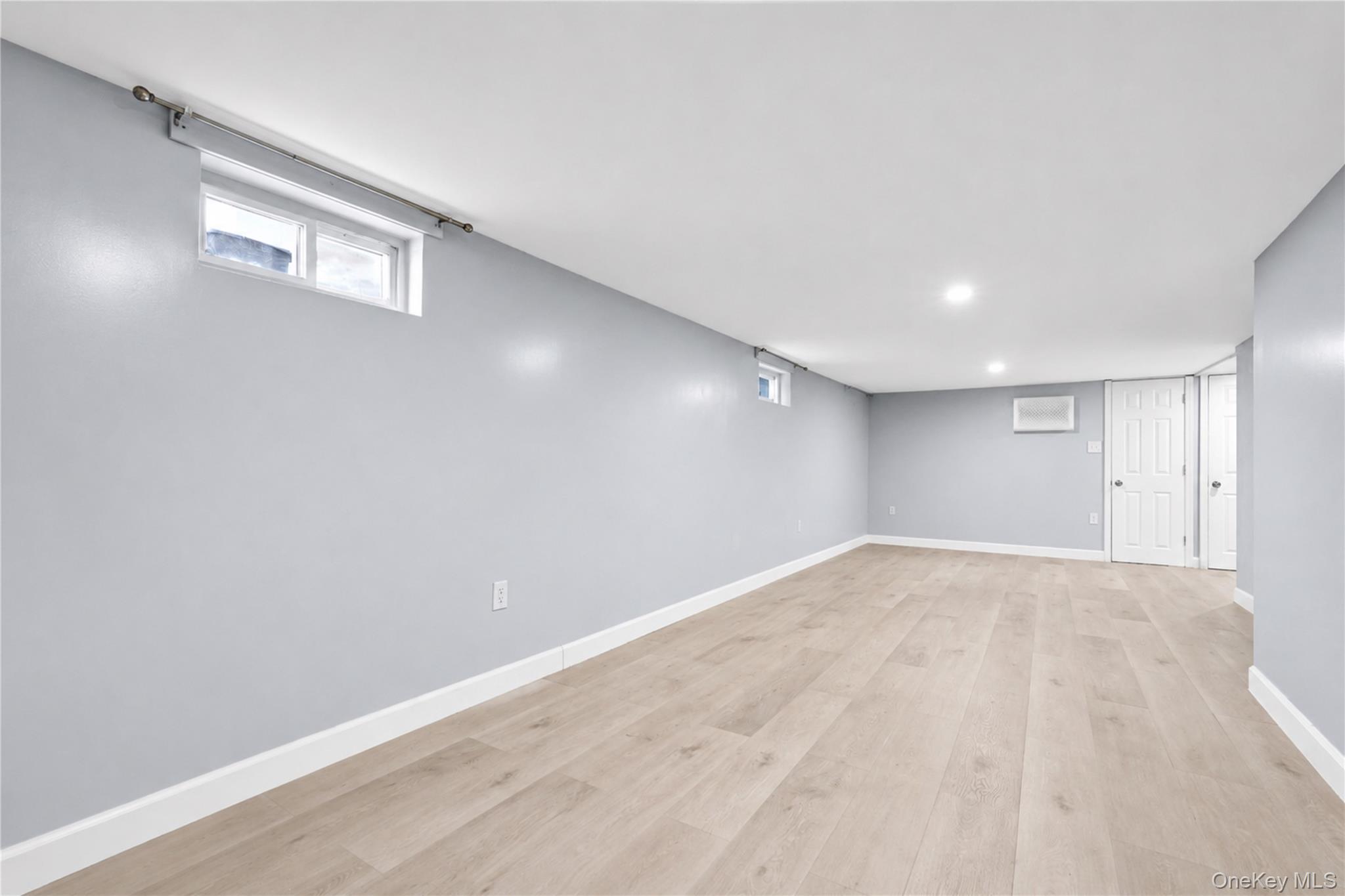 Single Family Hawtree Creek Queens, NY 11420, MLS-978568-15