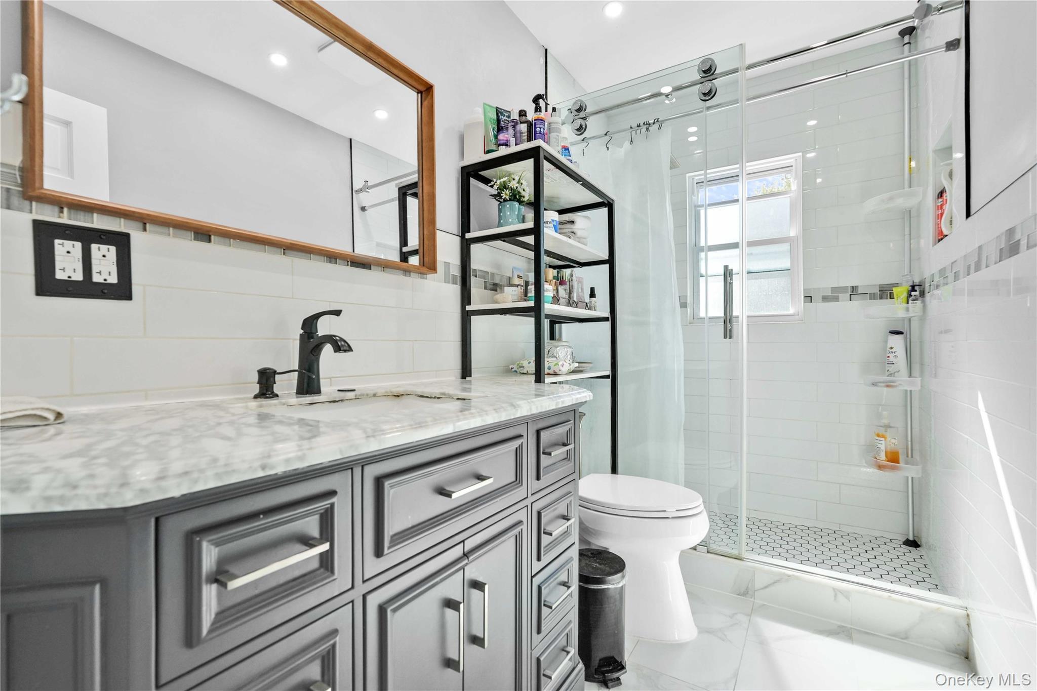 Single Family Hawtree Creek Queens, NY 11420, MLS-978568-18