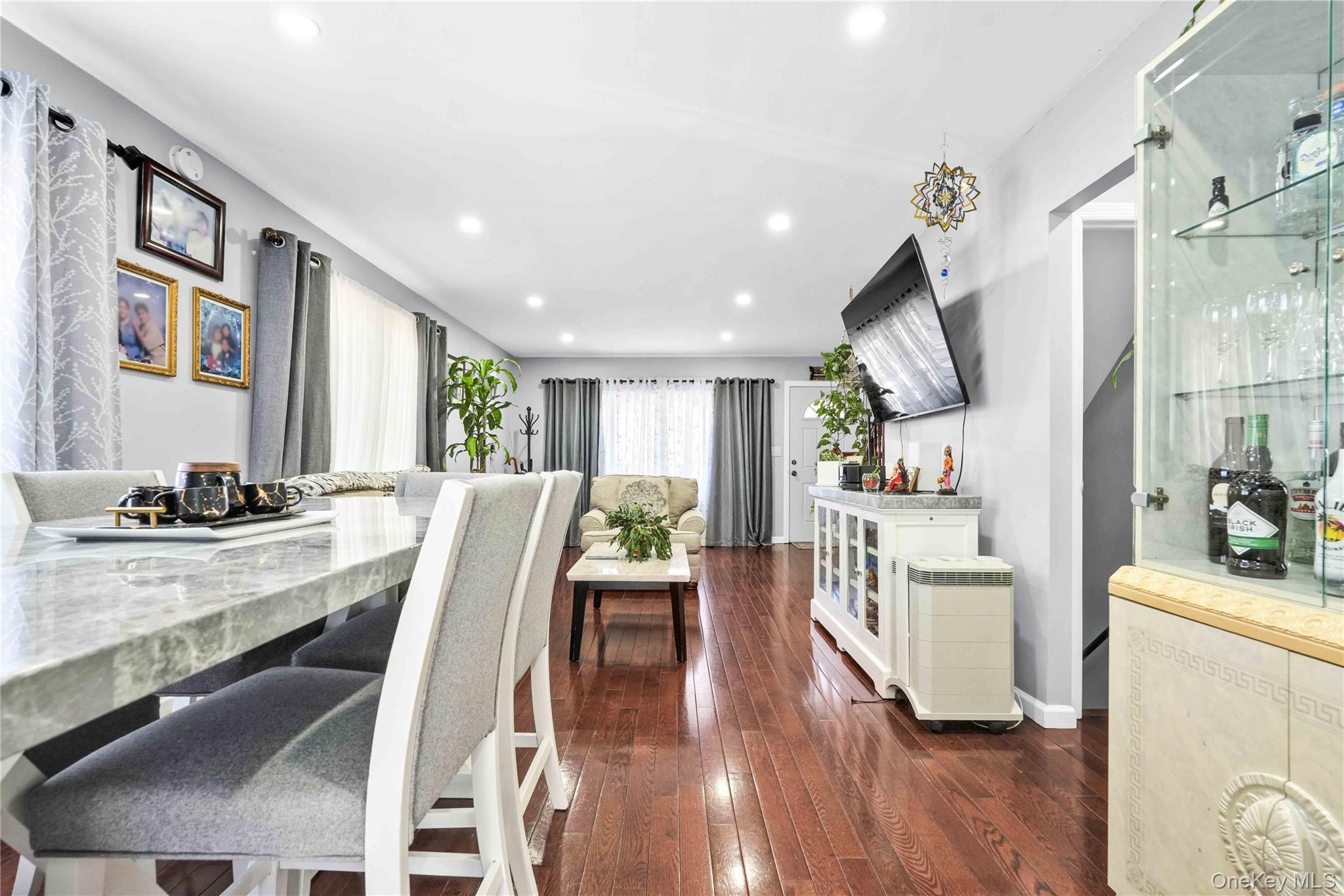 Single Family Hawtree Creek Queens, NY 11420, MLS-978568-8