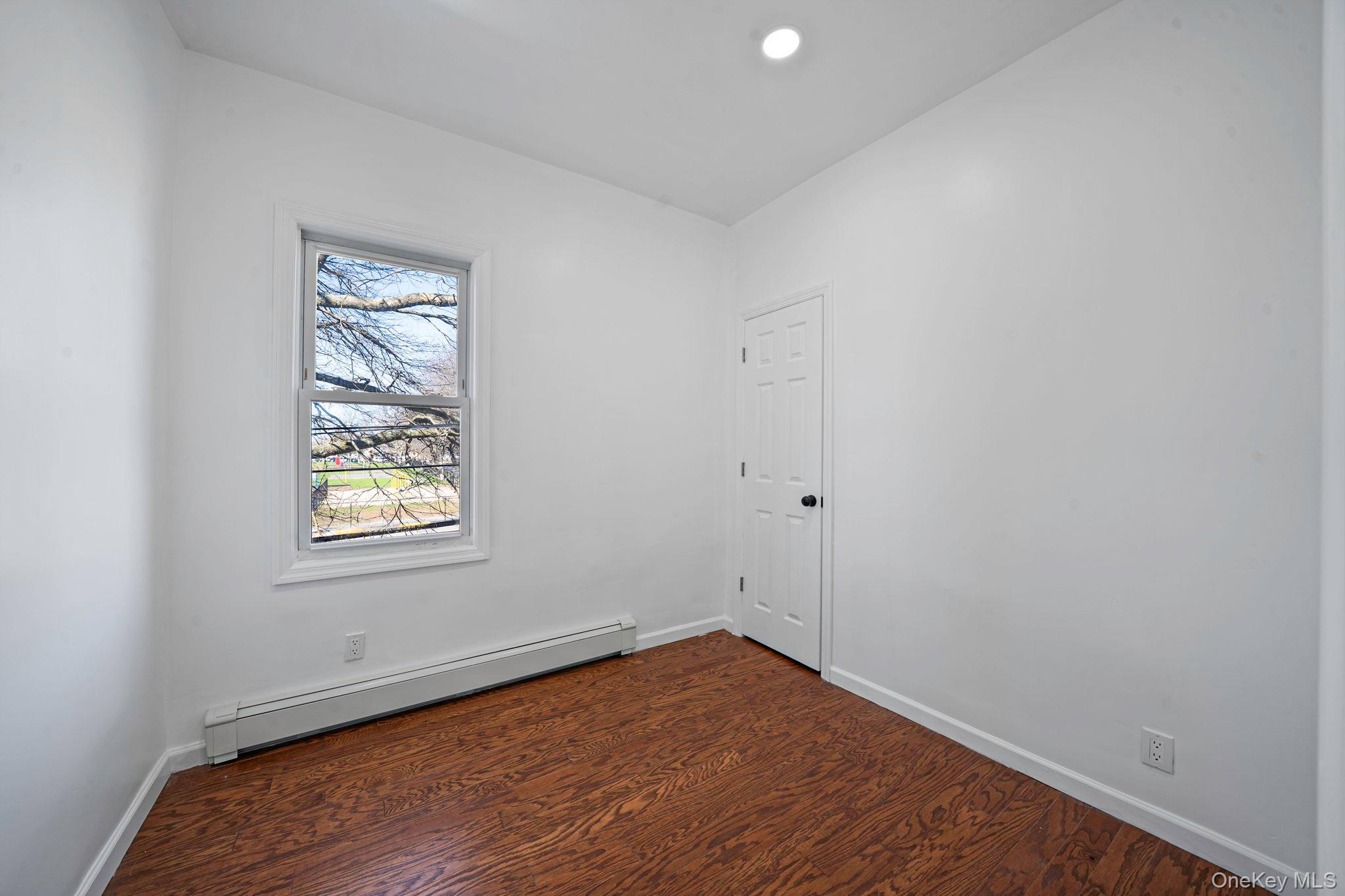 Single Family Southern  Nassau County, NY 11553, MLS-978573-13