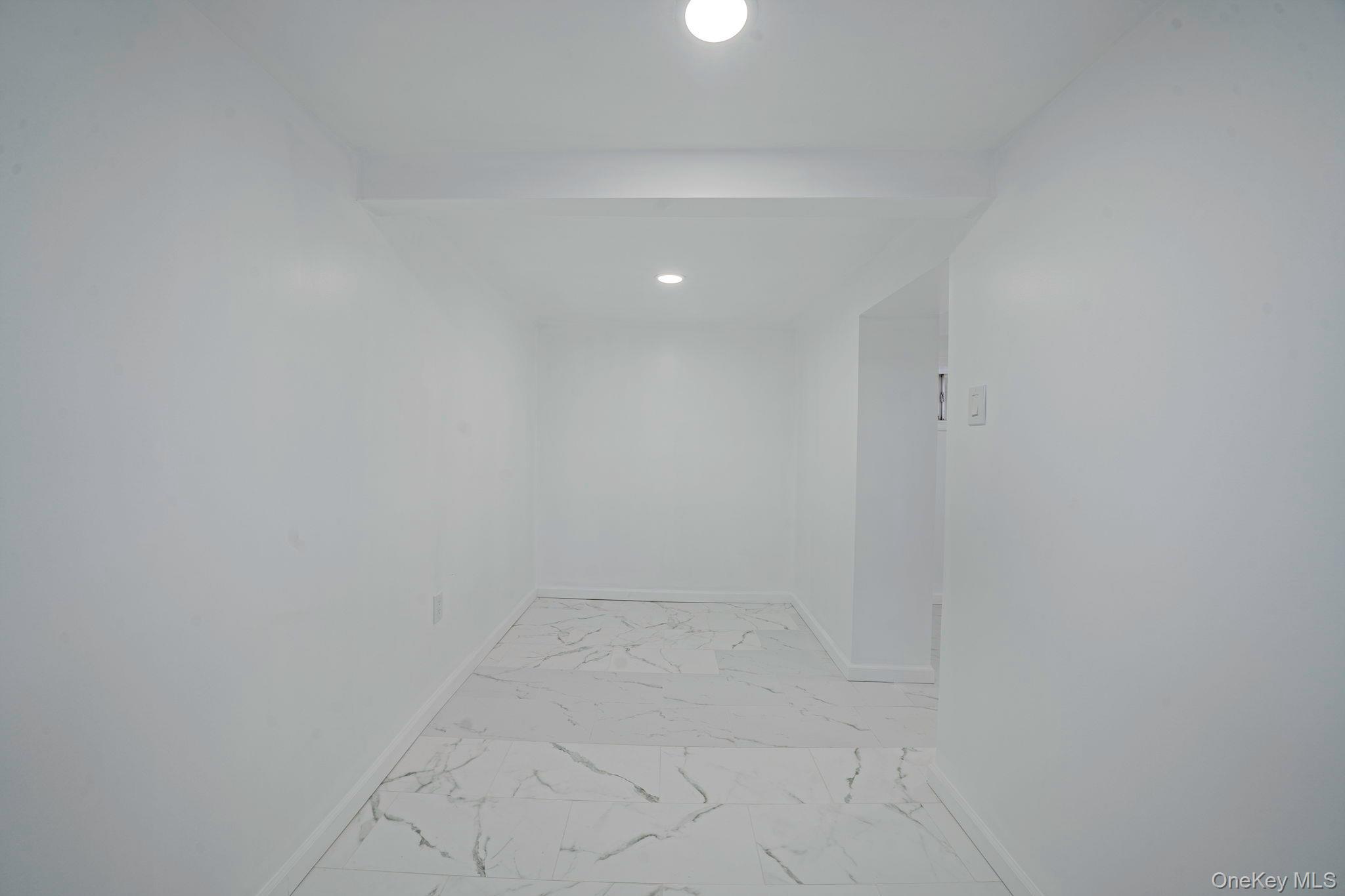 Single Family Southern  Nassau County, NY 11553, MLS-978573-20