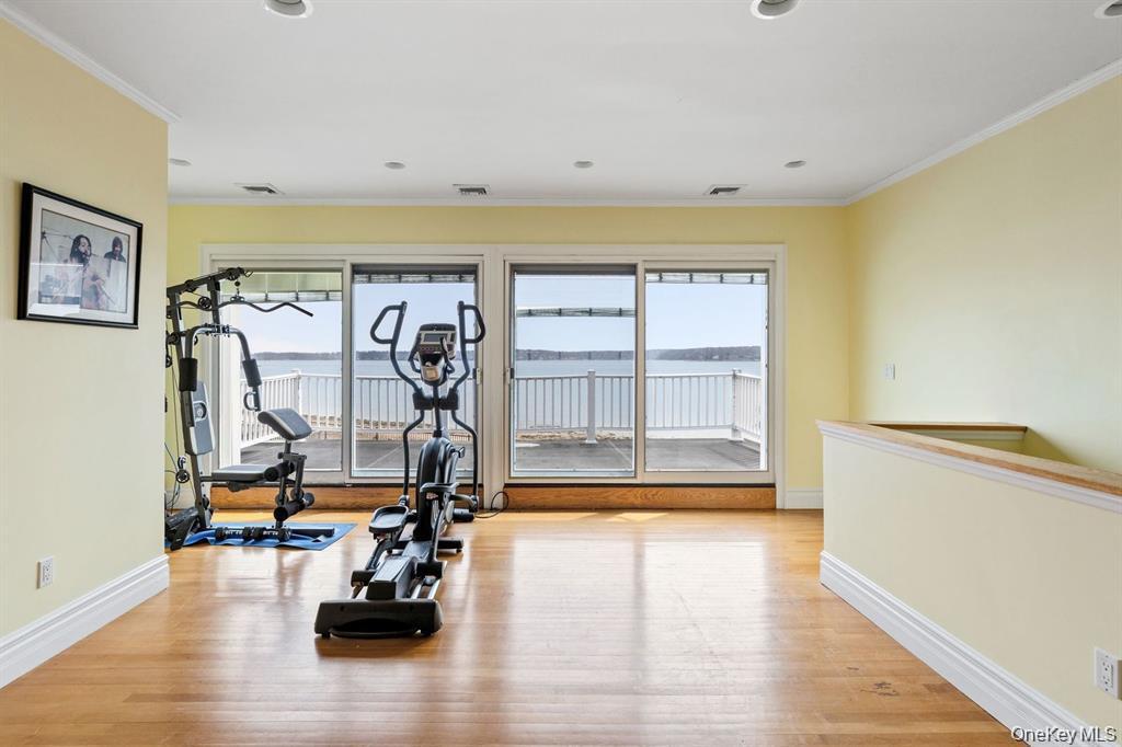 Single Family Beach Road  Suffolk County, NY 11768, MLS-978627-41