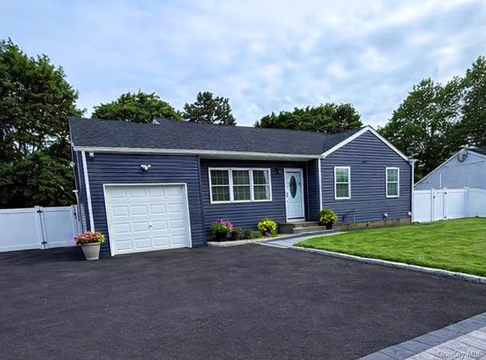 Single Family Hancock  Suffolk County, NY 11717, MLS-978630-2